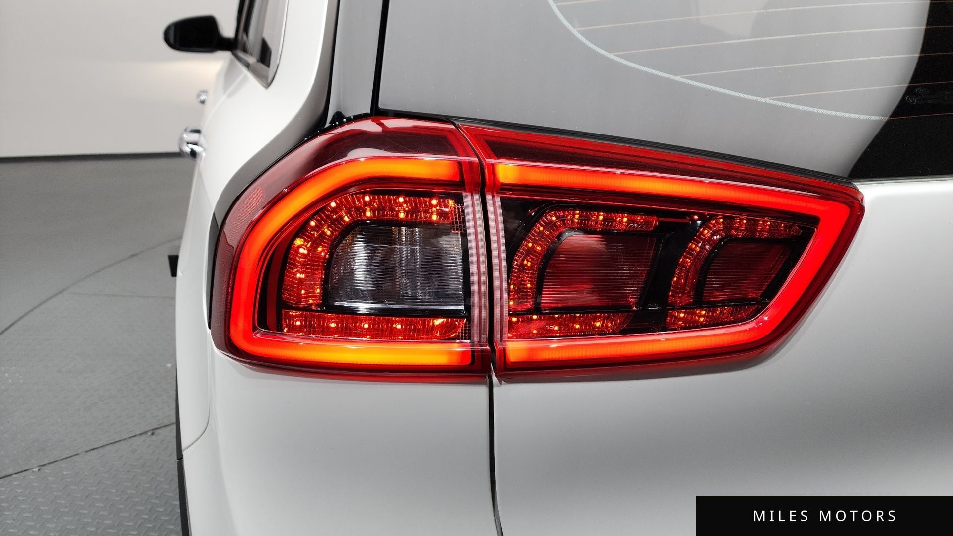 Kia Niro 2017 — миниатюра 9