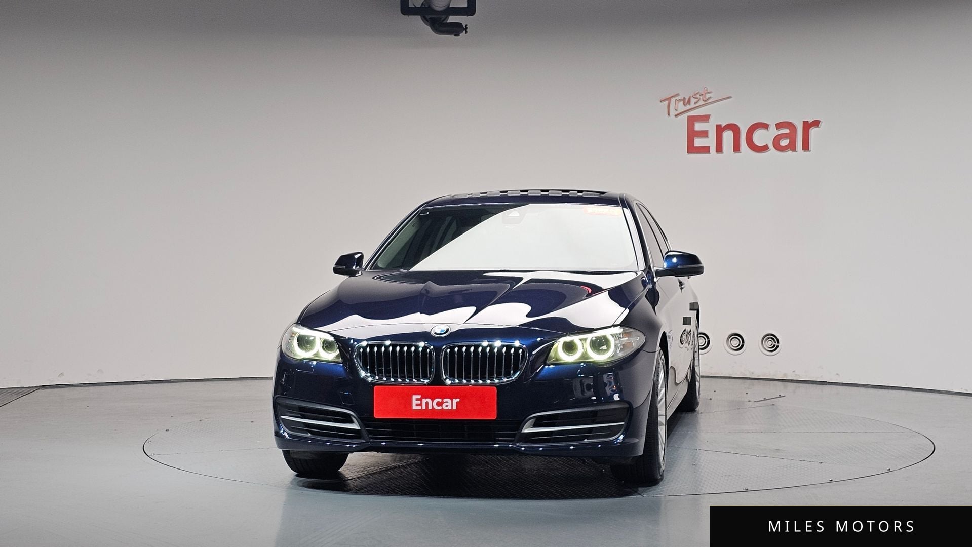 BMW 5 Series (F10) 2015 — миниатюра 2