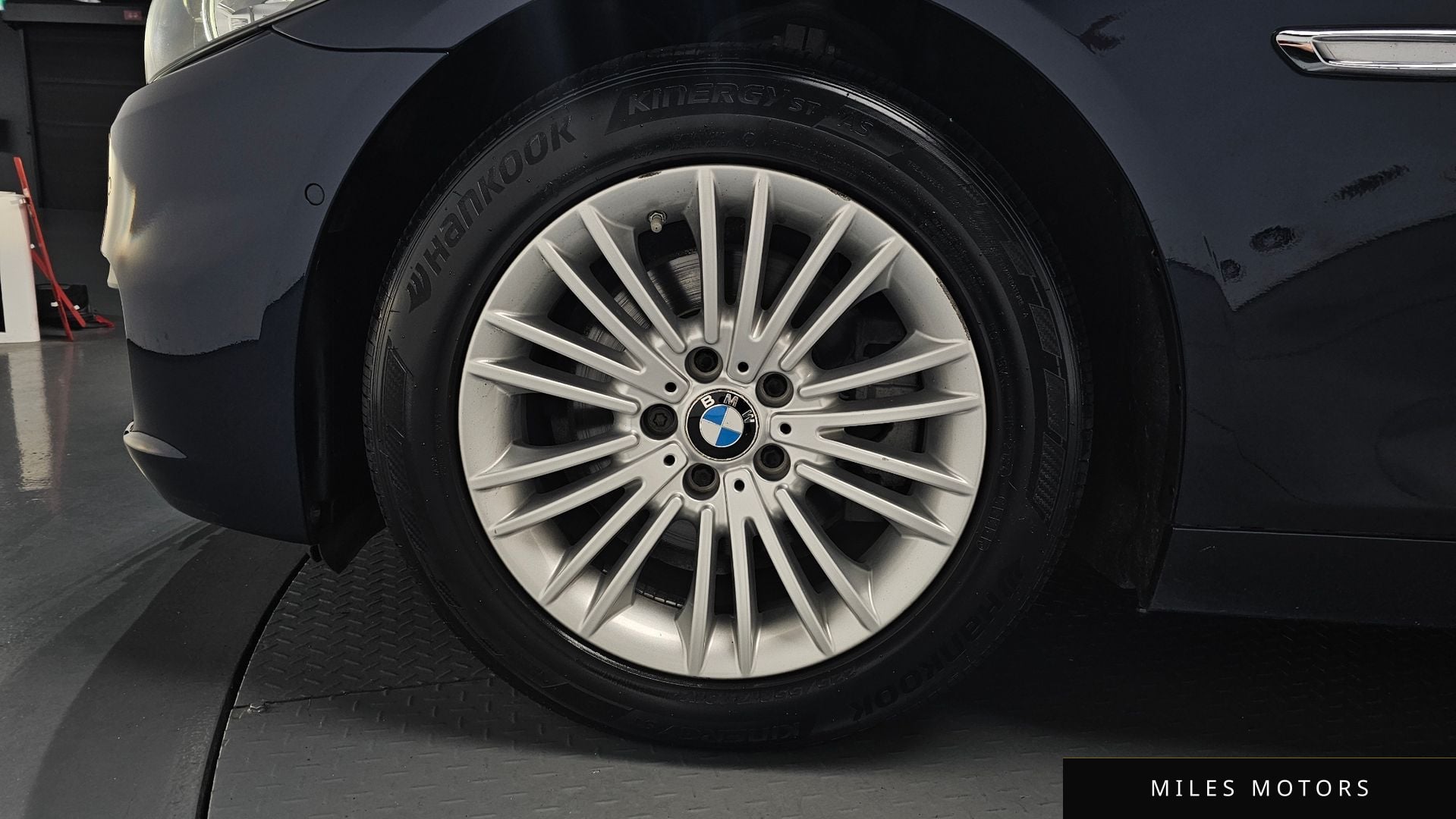 BMW 5 Series (F10) 2015 — миниатюра 4