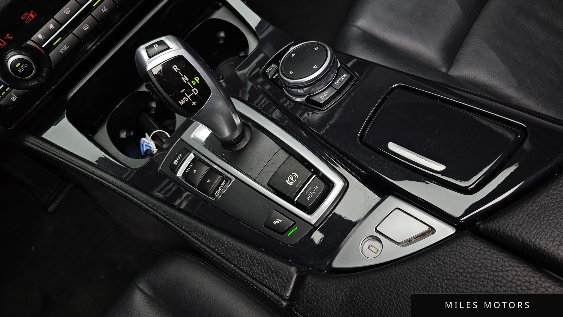 BMW 5 Series (F10) 2015 — миниатюра 11