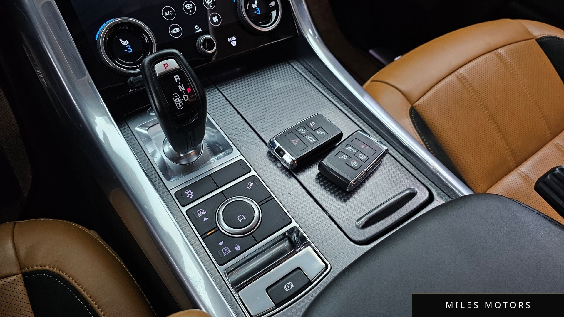 Land Rover Range Rover Sport 2019 — миниатюра 12