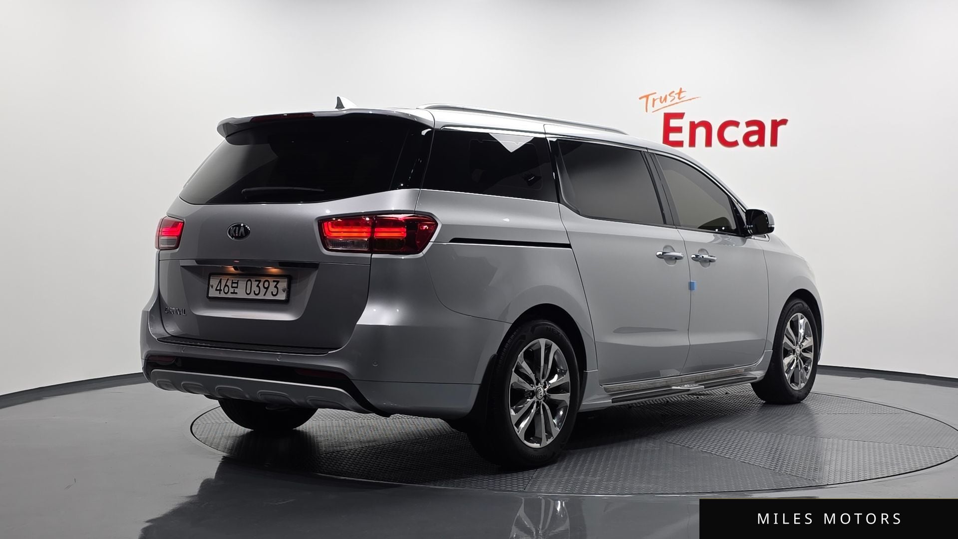 Kia Canival 2017 — миниатюра 2