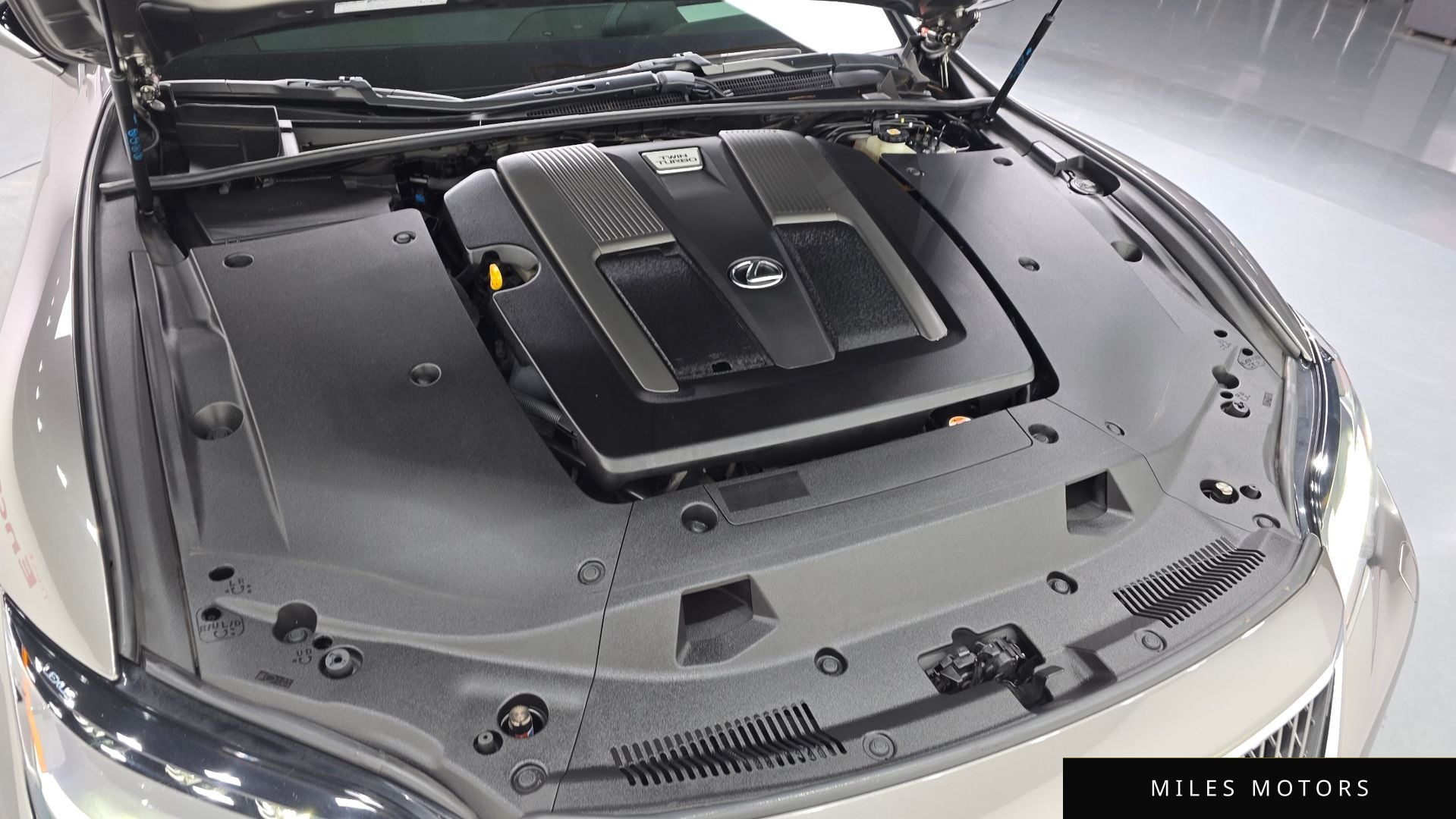 Лексус LS500 2021 — миниатюра 6