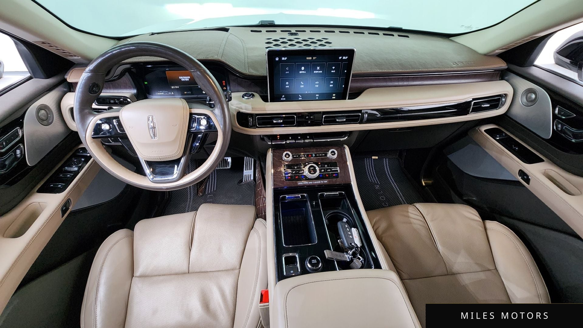 Lincoln Aviator 2021 — миниатюра 7