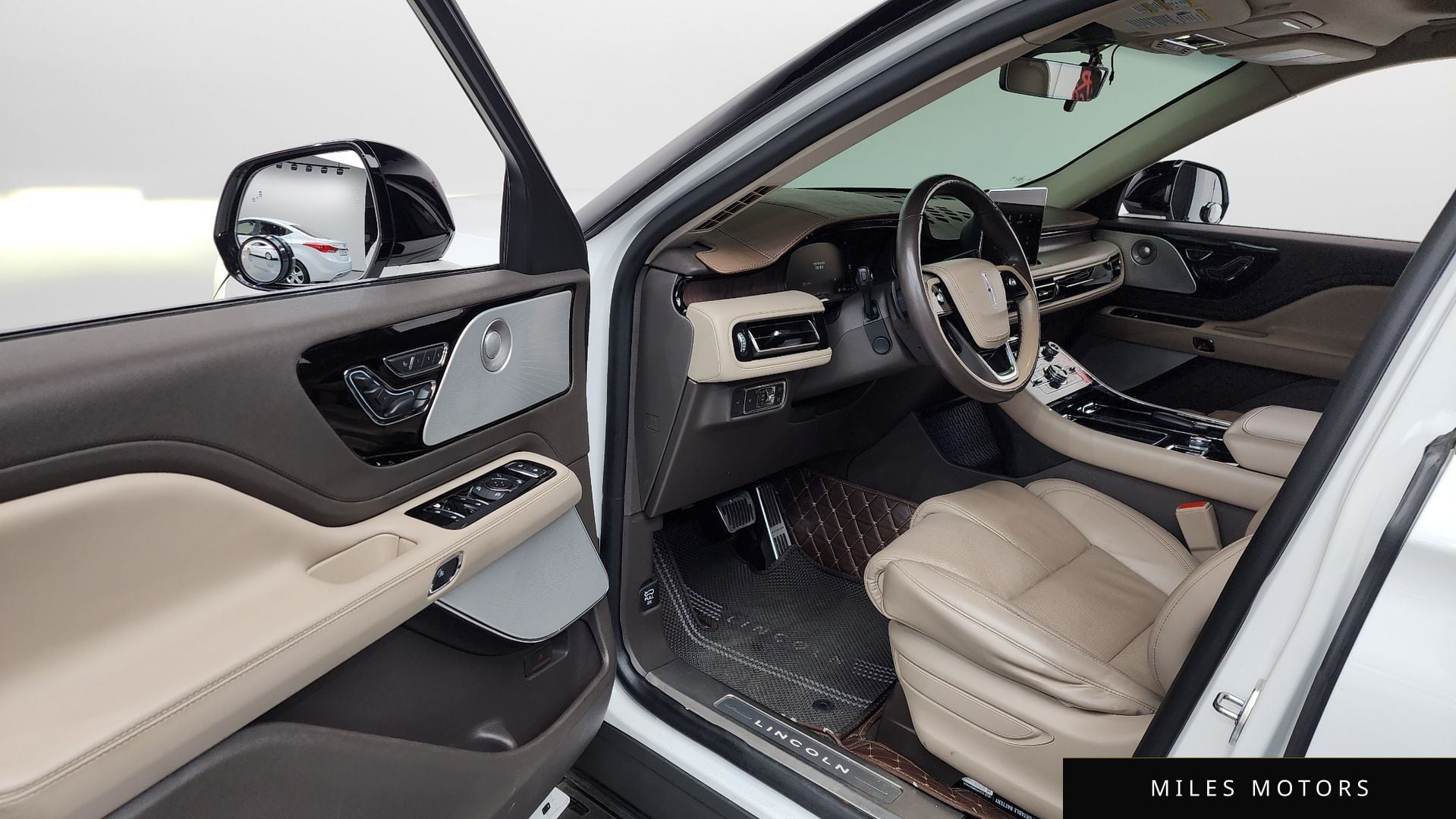 Lincoln Aviator 2021 — миниатюра 10