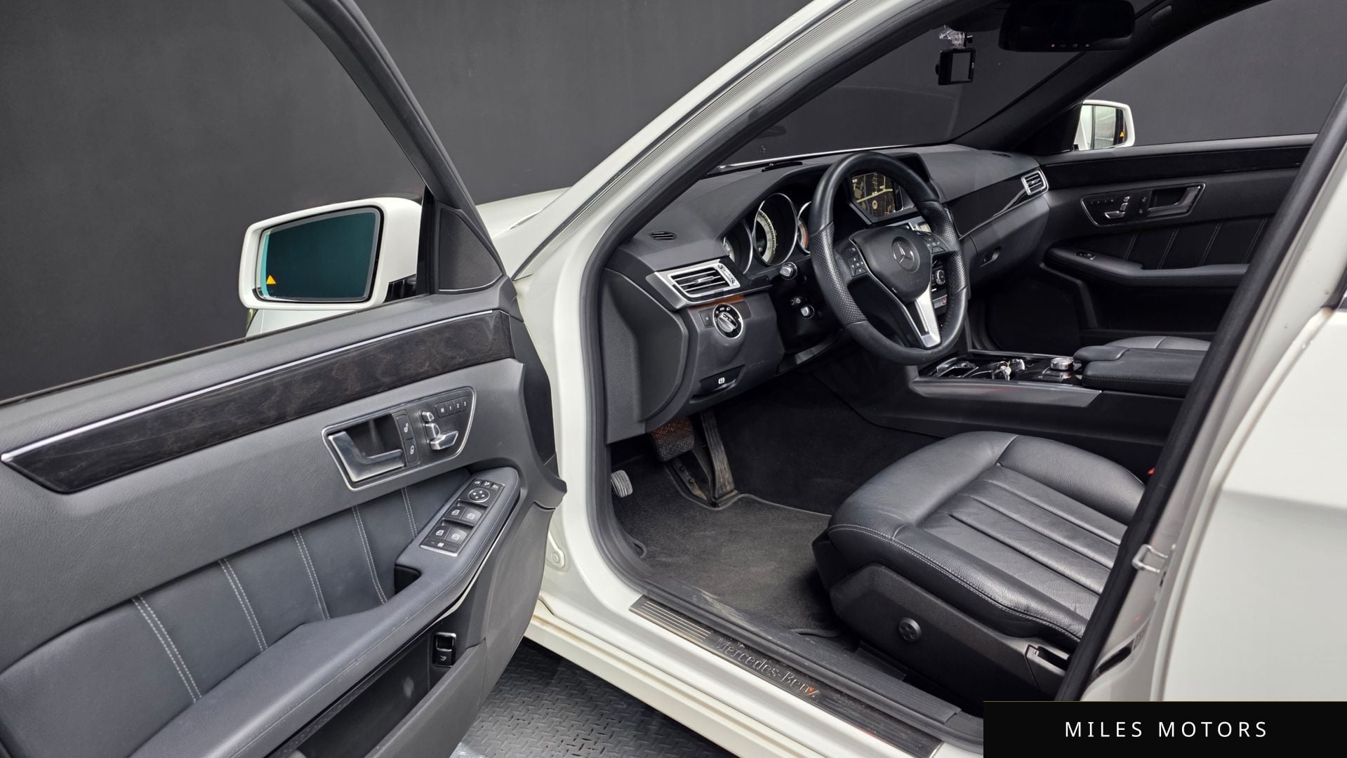 Mercedes-Benz E-Class W212 2014 — миниатюра 12