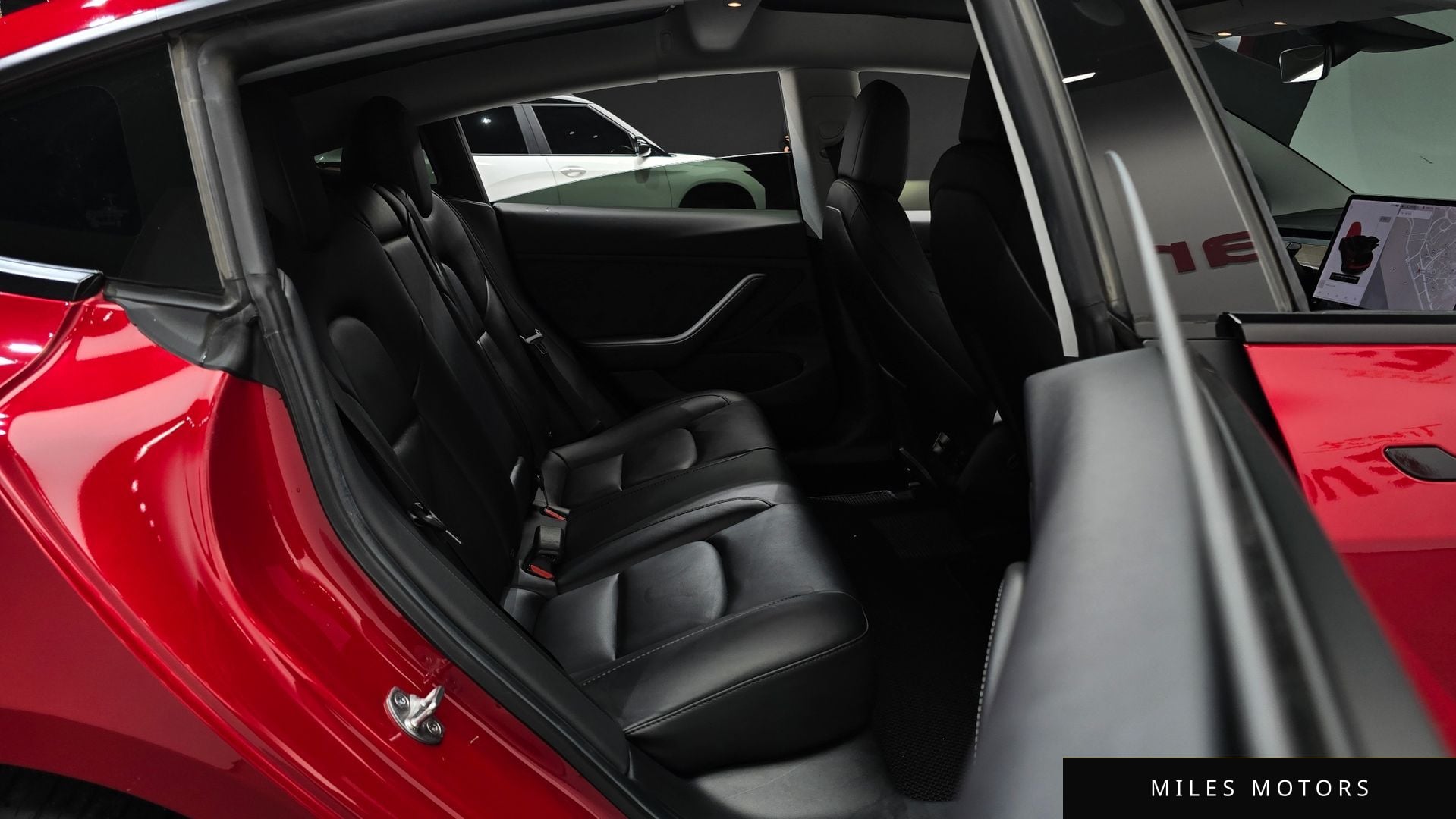 Tesla Model 3 2021 — миниатюра 11