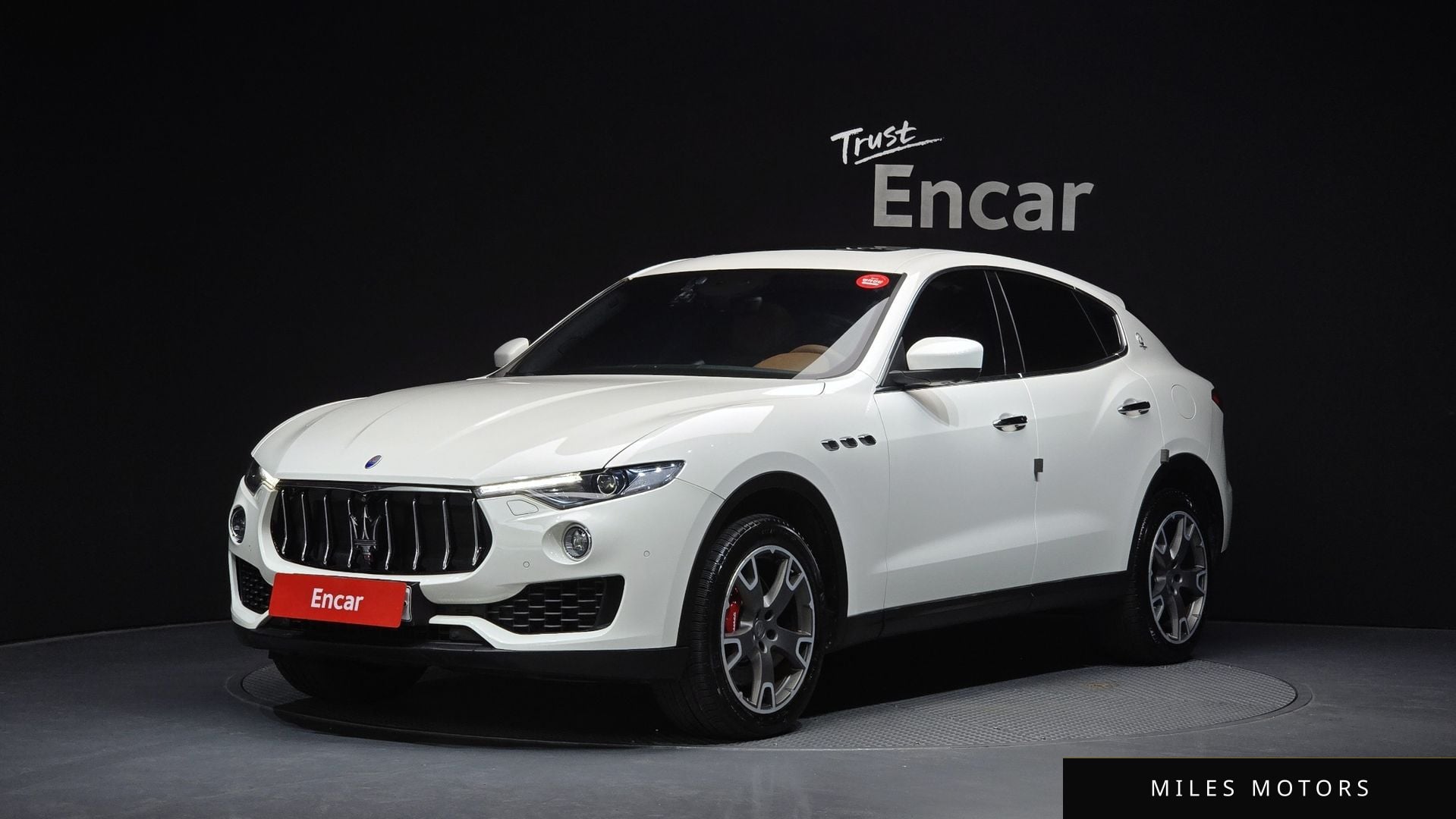 Maserati Levante 2018 — фото 1 из 12