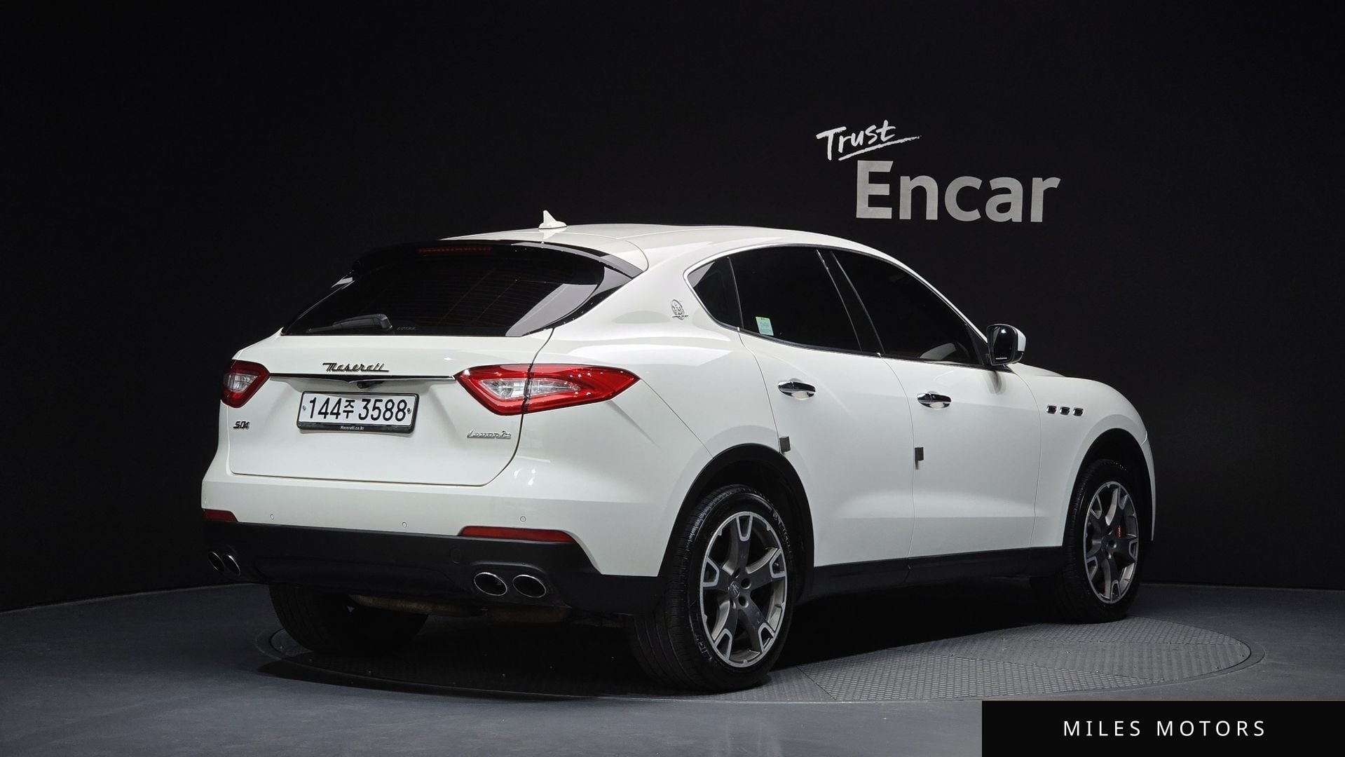 Maserati Levante 2018 — миниатюра 2