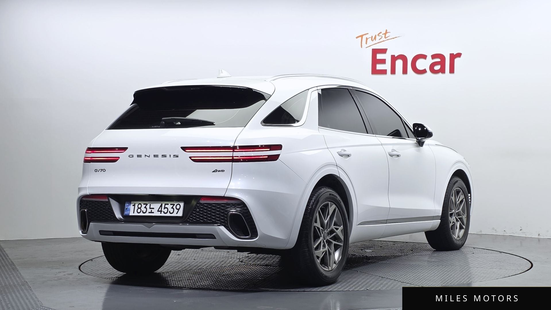 Genesis GV70 2024 — миниатюра 2