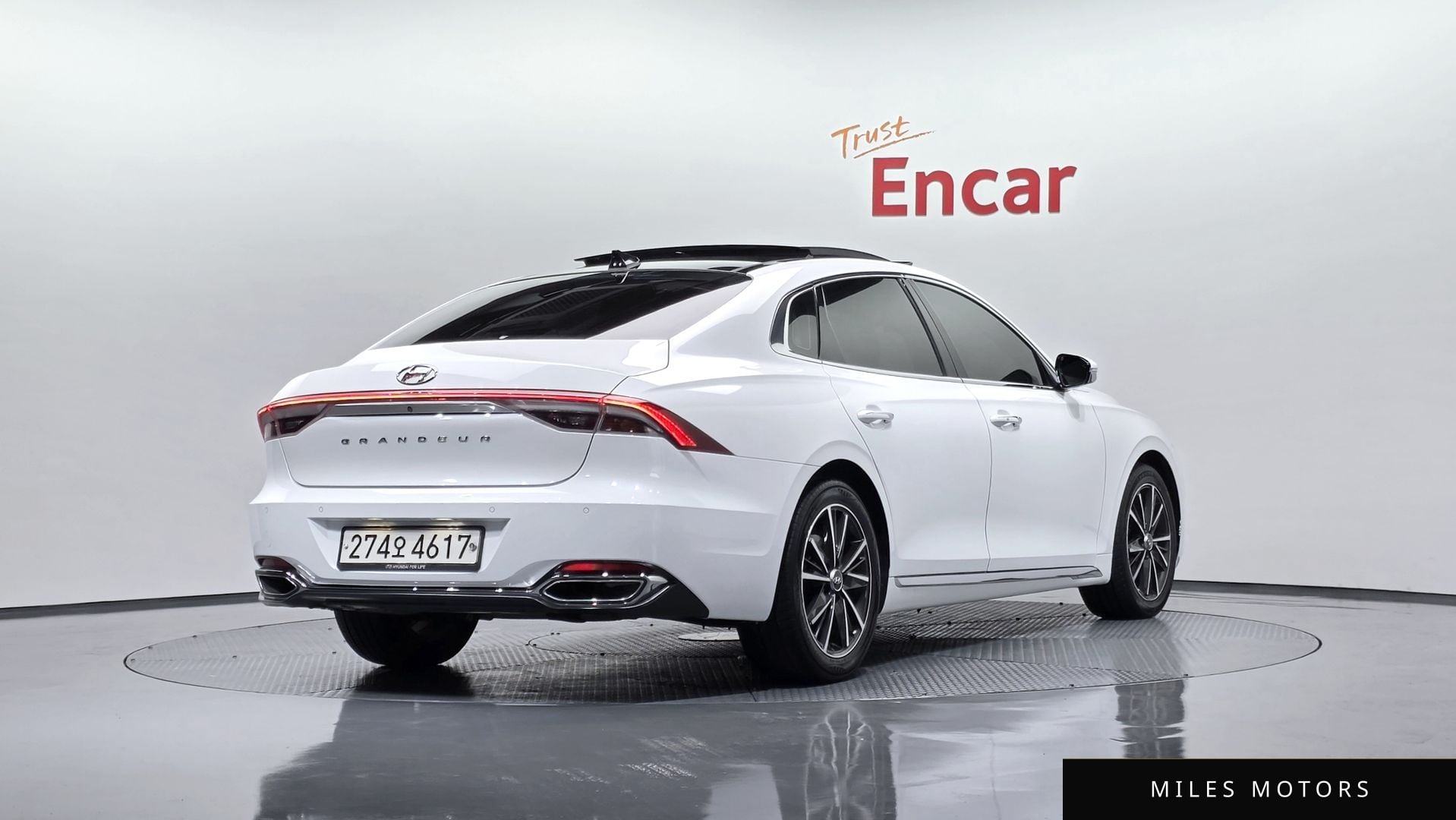Hyundai Grandeur 2020 — фото 1 из 12