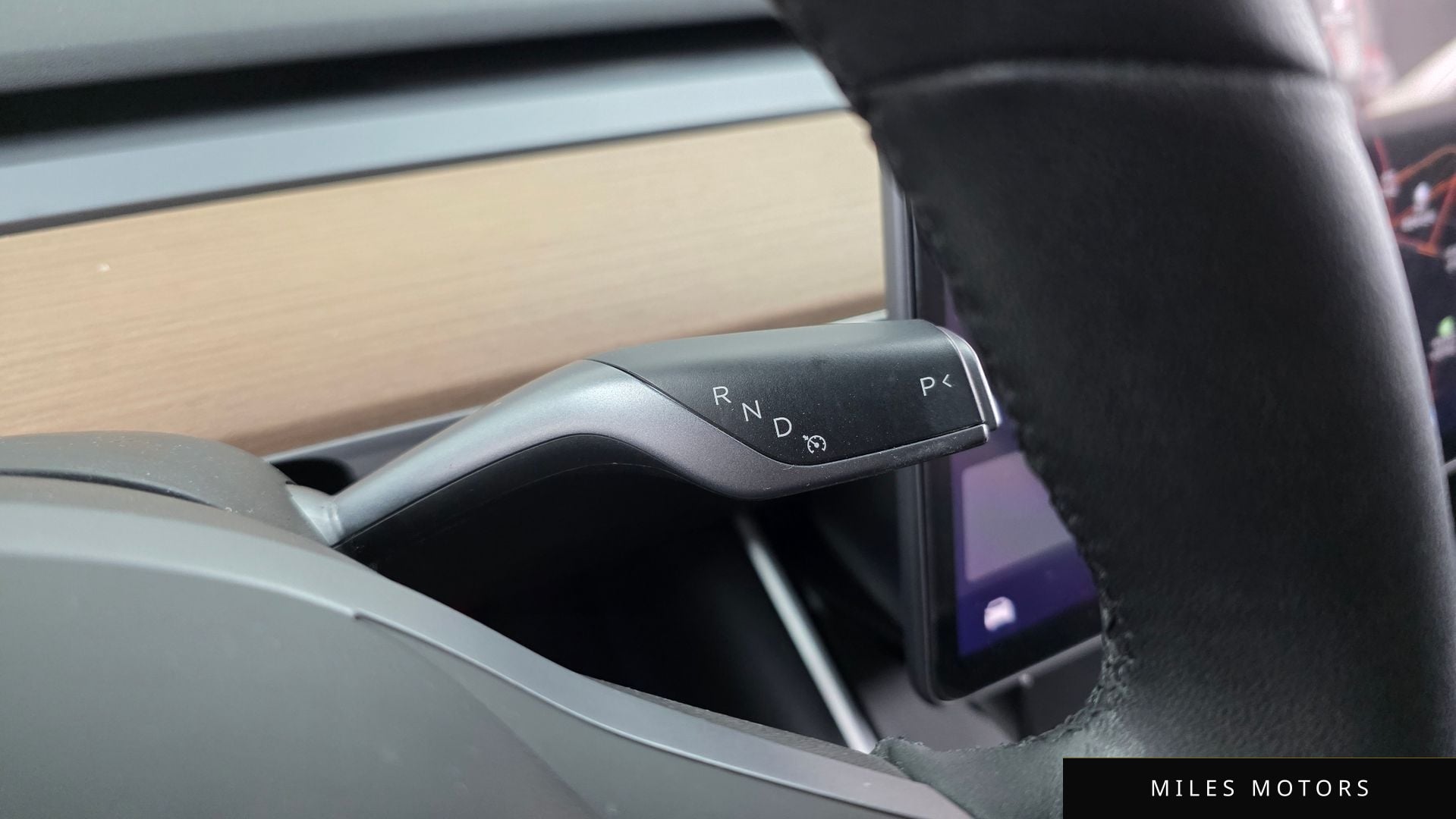 Tesla Model 3 2020 — миниатюра 12