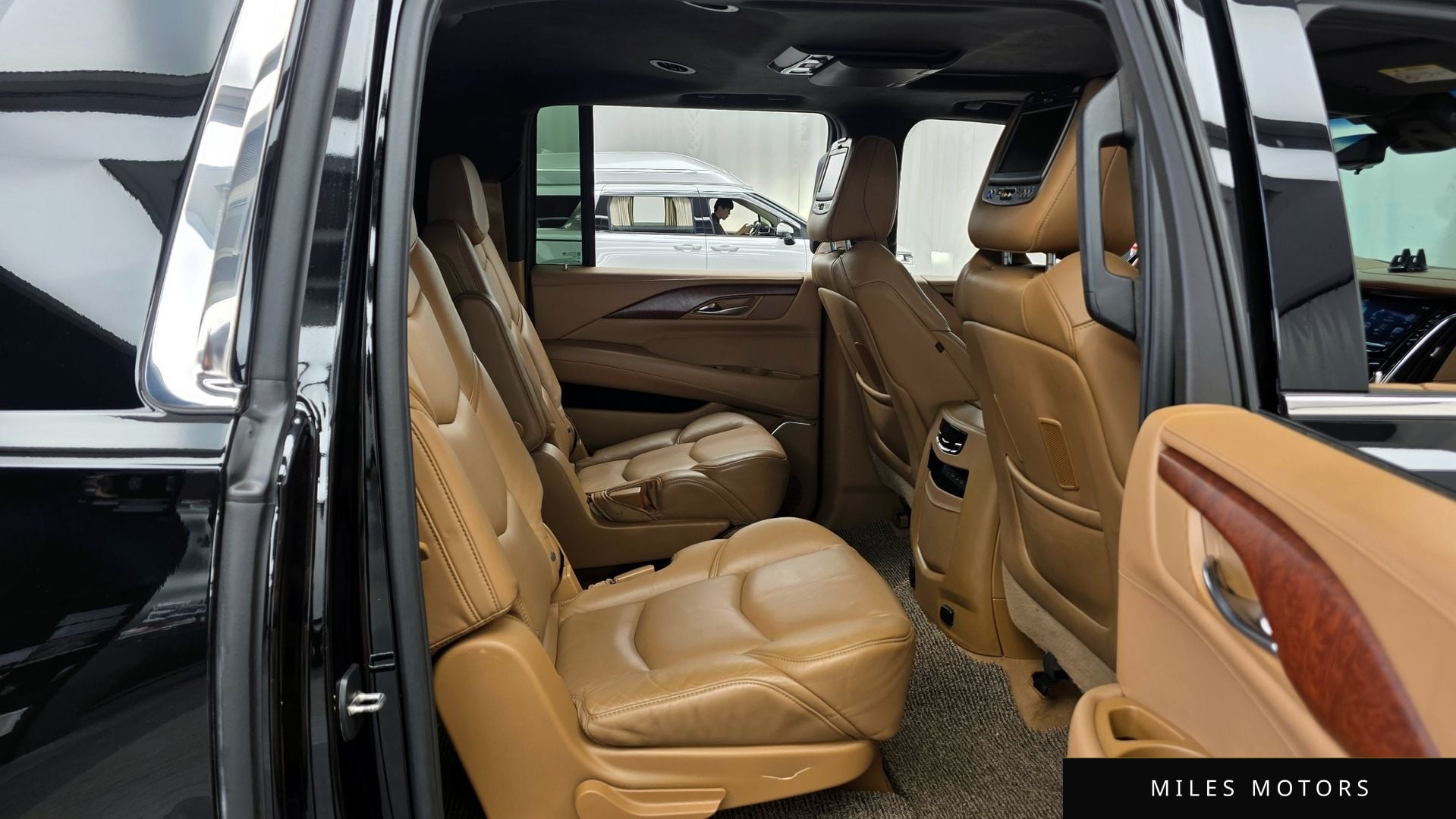 Cadillac Escalade 2017 — миниатюра 12