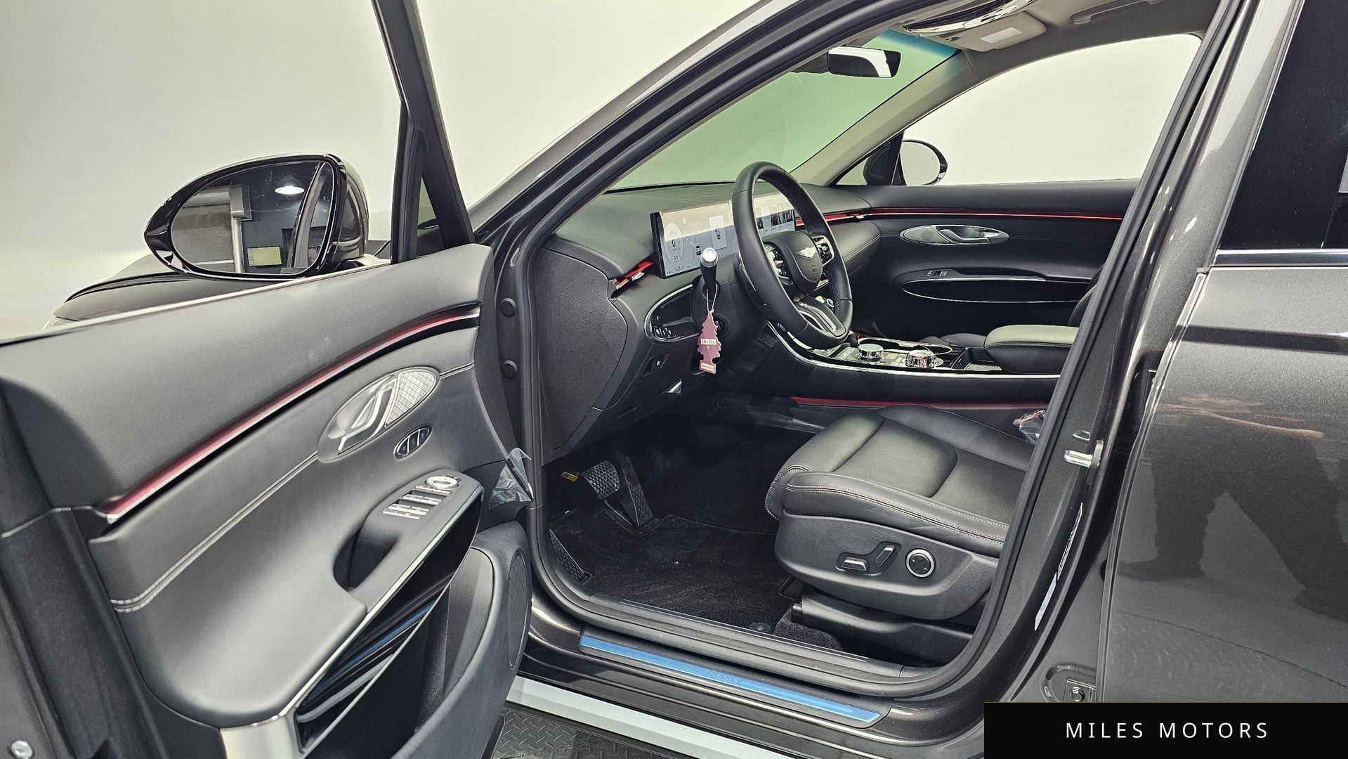 Genesis GV70 2025 — миниатюра 12