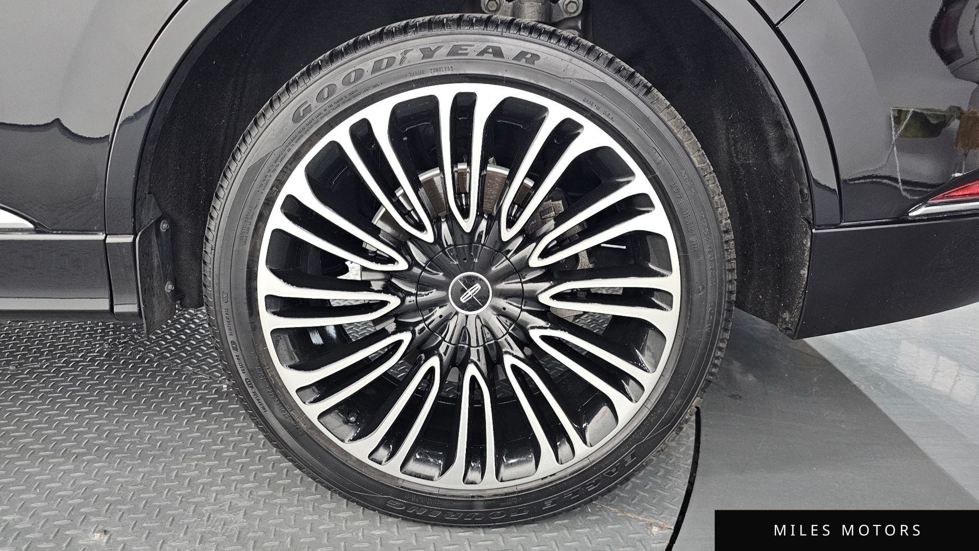 Lincoln Aviator 2023 — миниатюра 7