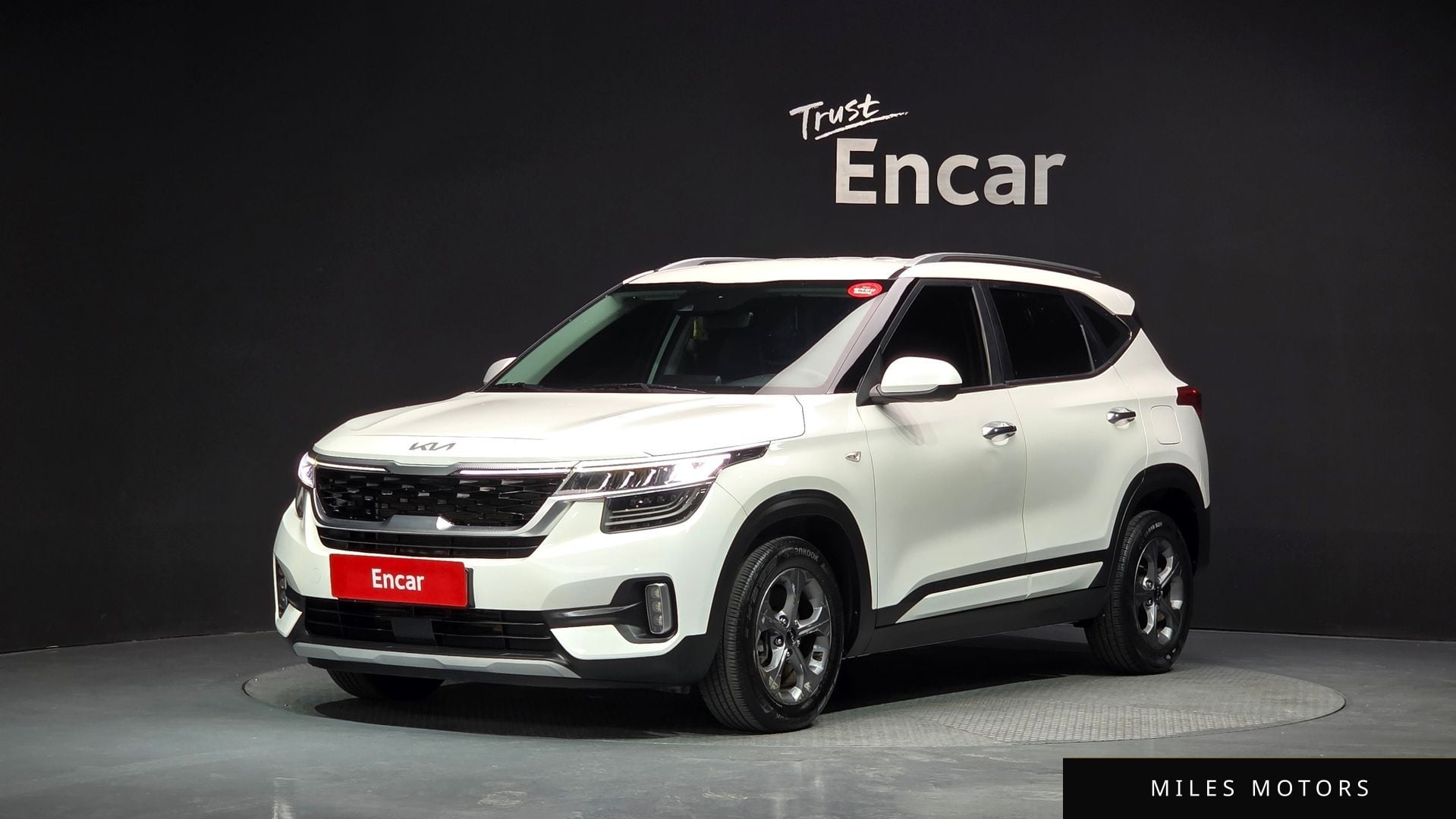 Kia Seltos 2023 — фото 1 из 12