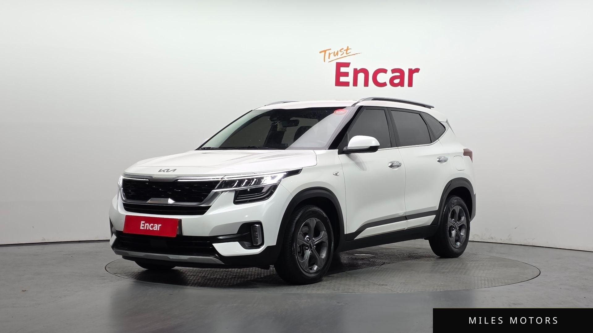 Kia Seltos 2023 — фото 1 из 12