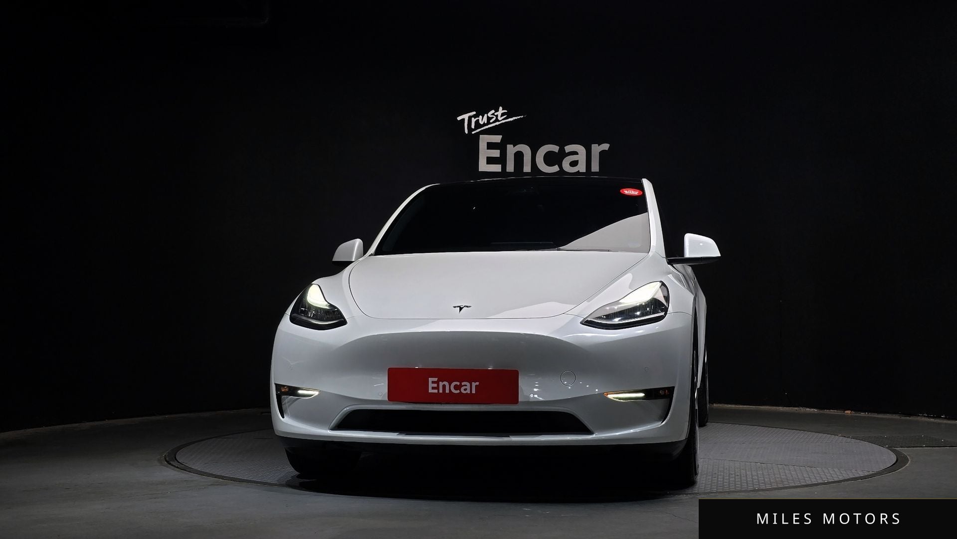 Tesla Model Y 2021 — миниатюра 3