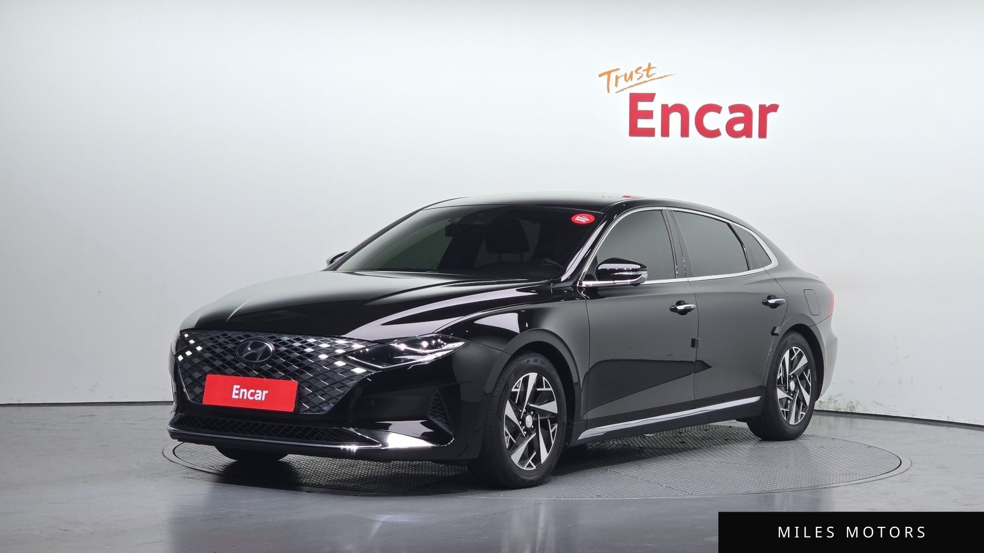 Hyundai Grandeur 2021 — фото 1 из 12