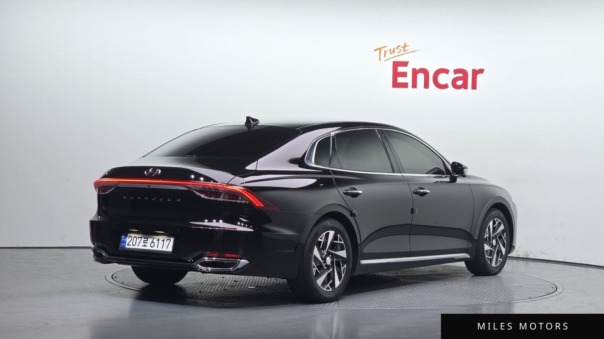 Hyundai Grandeur 2021 — миниатюра 2