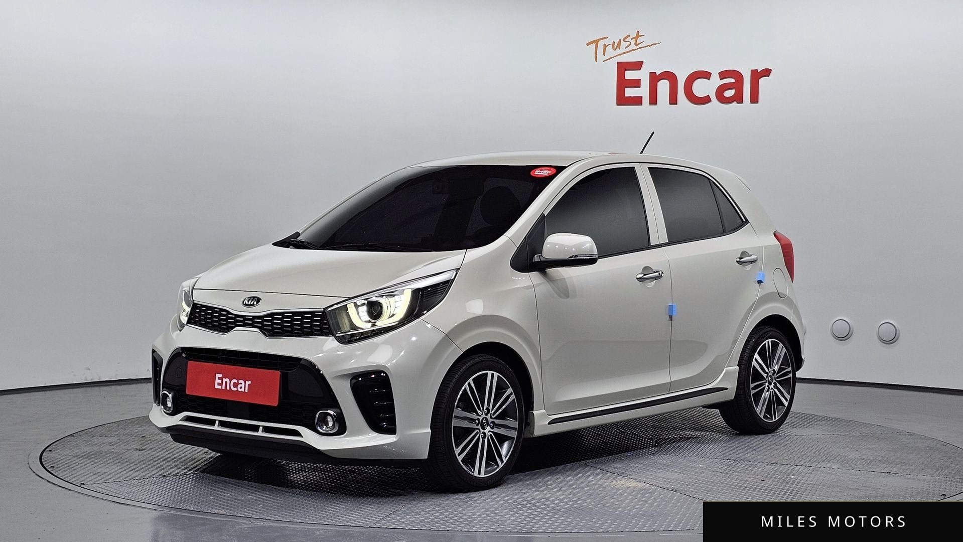 Kia morning 2018 — фото 1 из 12