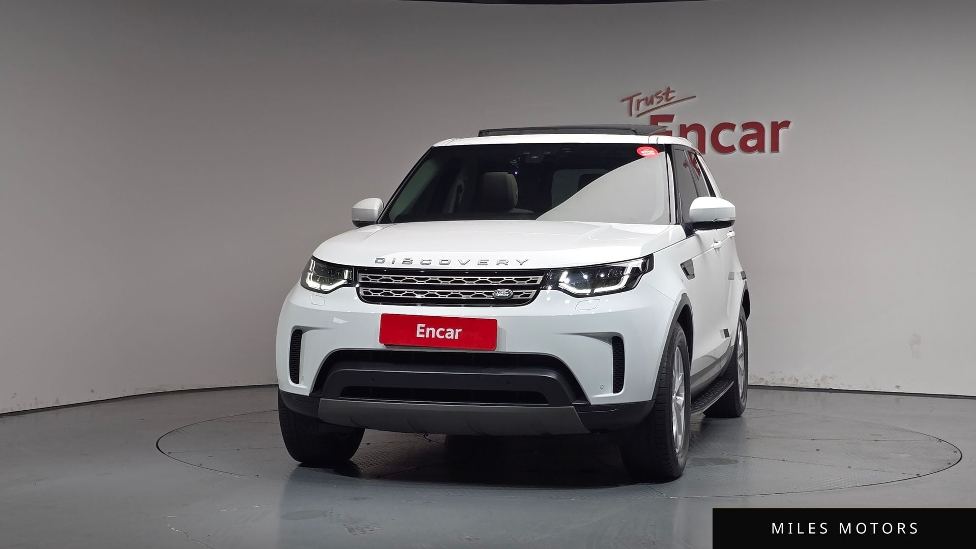 Land Rover Discovery 2018 — миниатюра 3