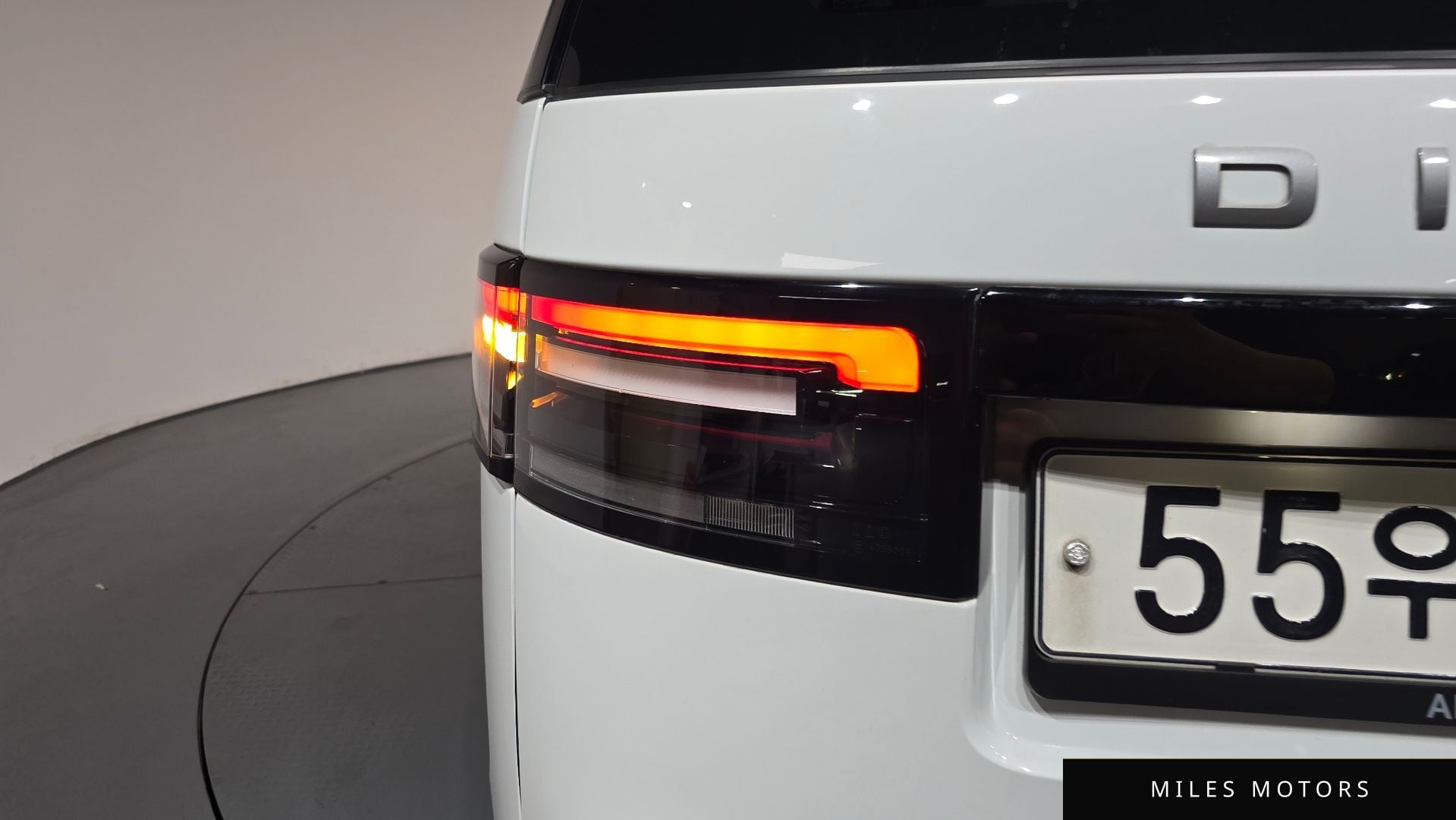 Land Rover Discovery 2018 — миниатюра 9