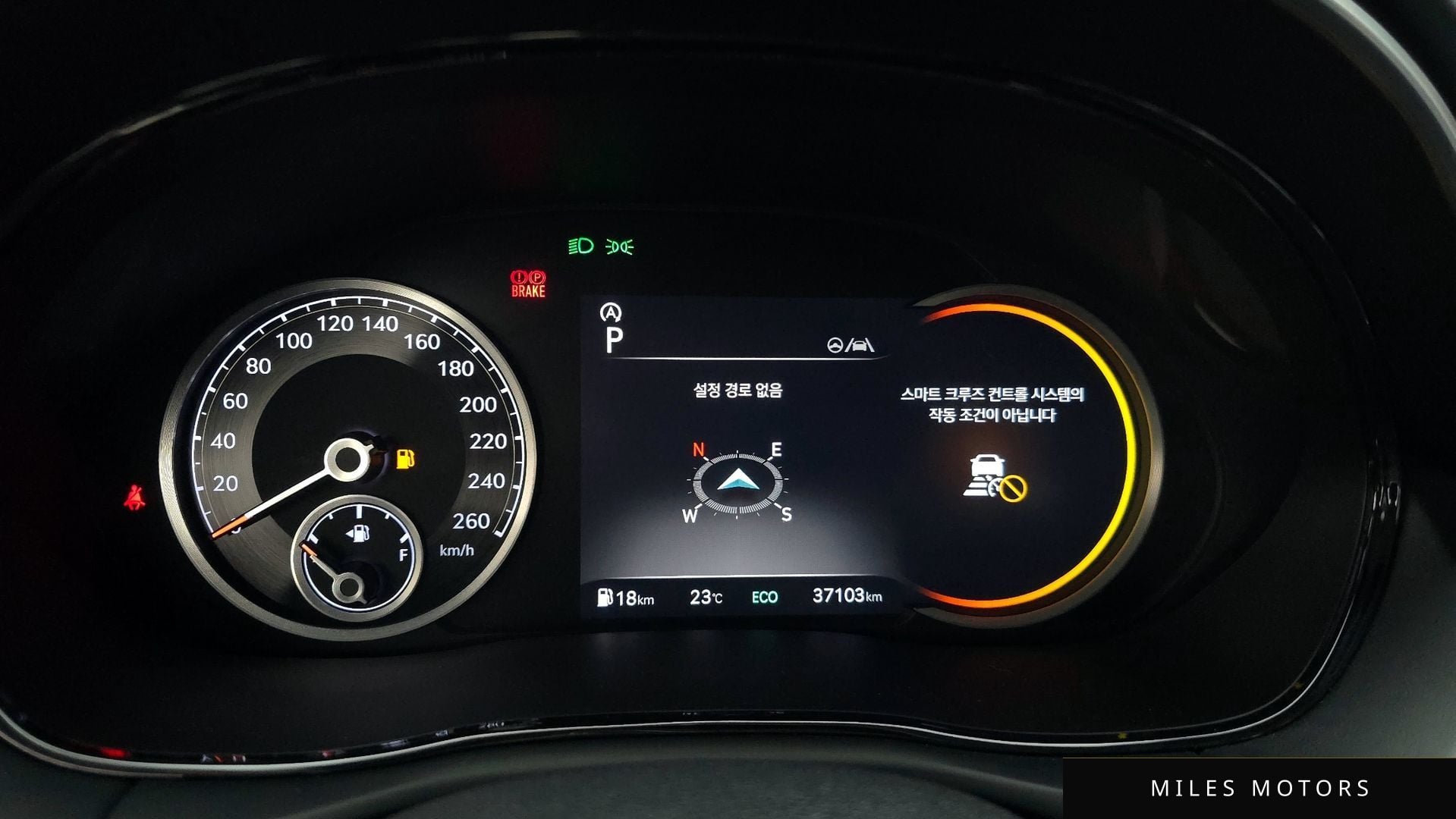 Genesis GV70 2022 — миниатюра 11