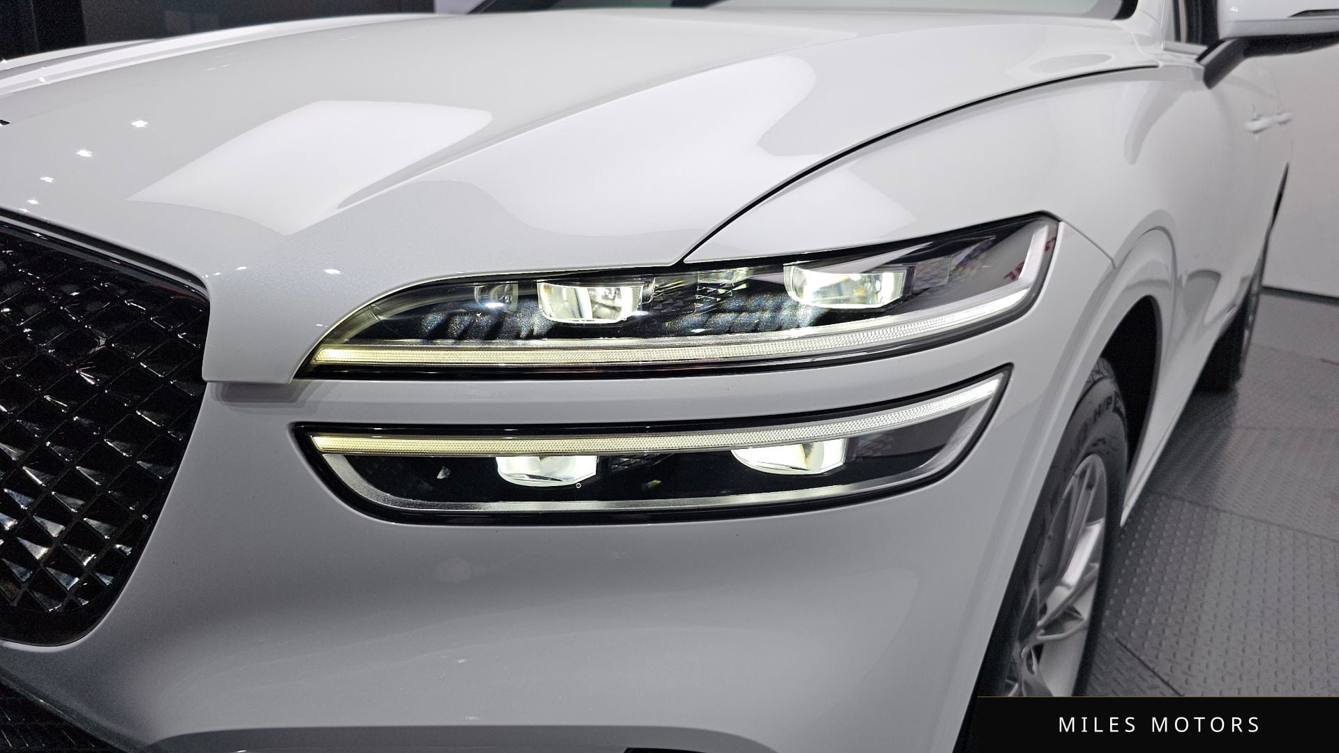 Genesis GV70 2022 — миниатюра 8