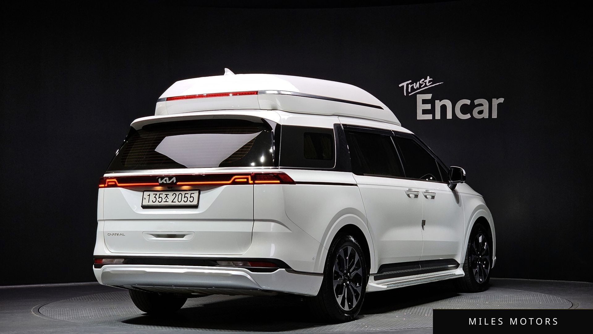 Kia Carnival 2023 — миниатюра 2