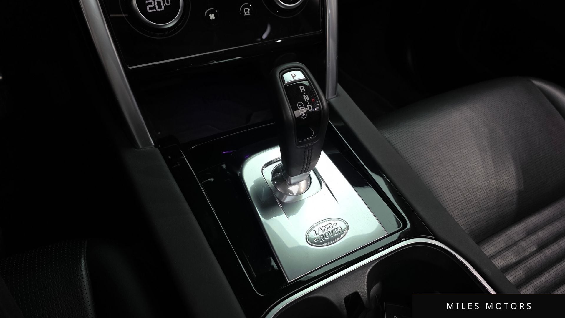 Land Rover Discovery Sport 2020 — миниатюра 9