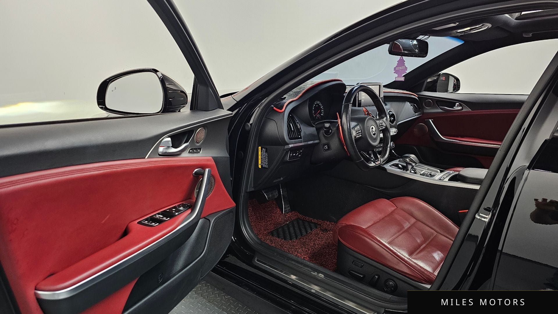 Kia Stinger 2018 — миниатюра 12
