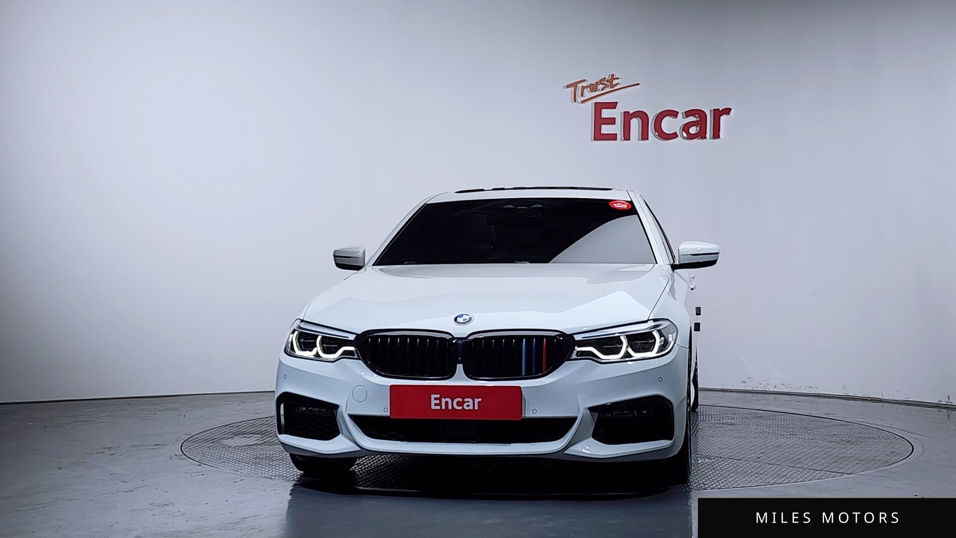 BMW 5 Series (G30) 2020 — миниатюра 3