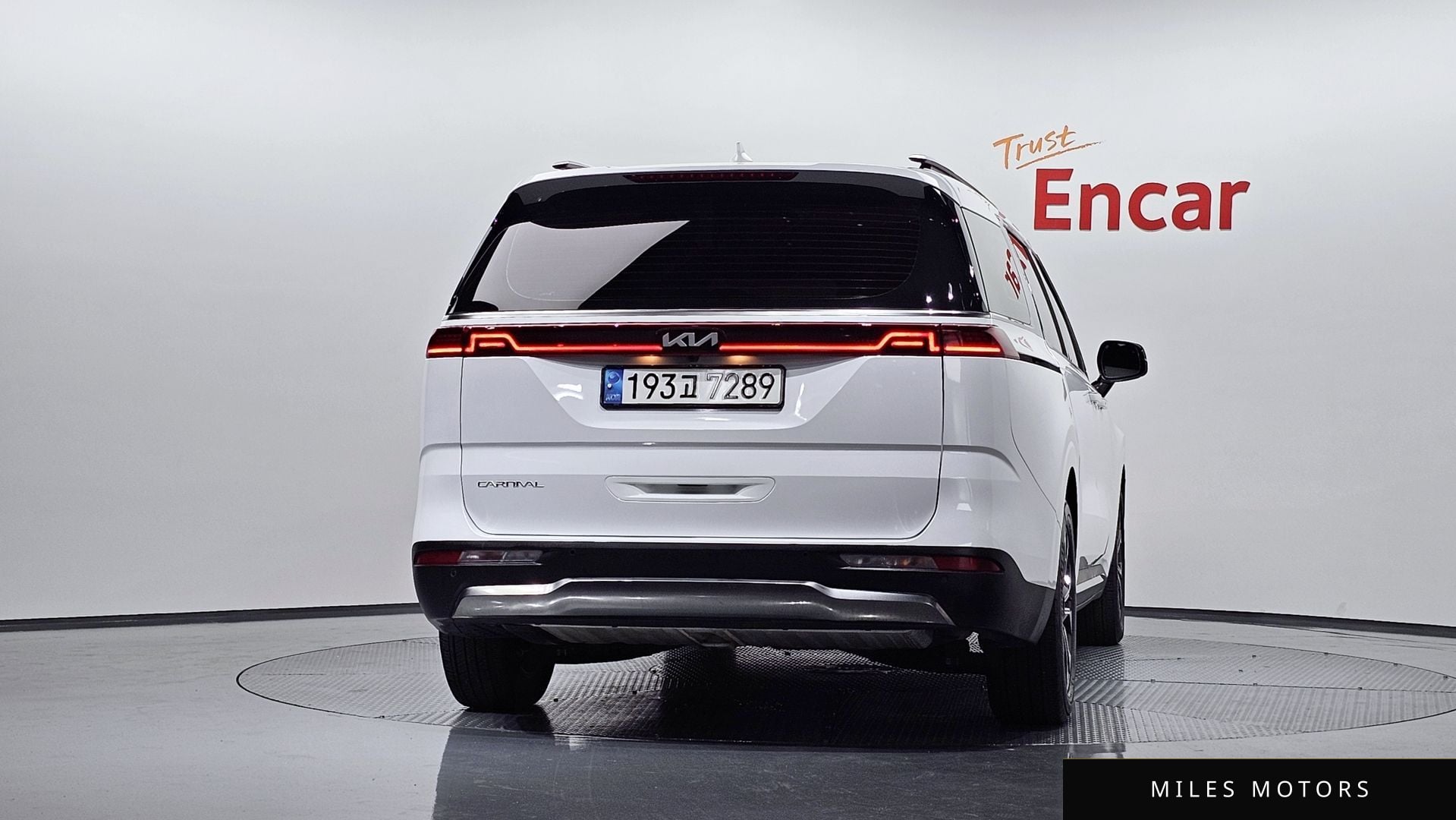 Kia Carnival 2023 — миниатюра 3
