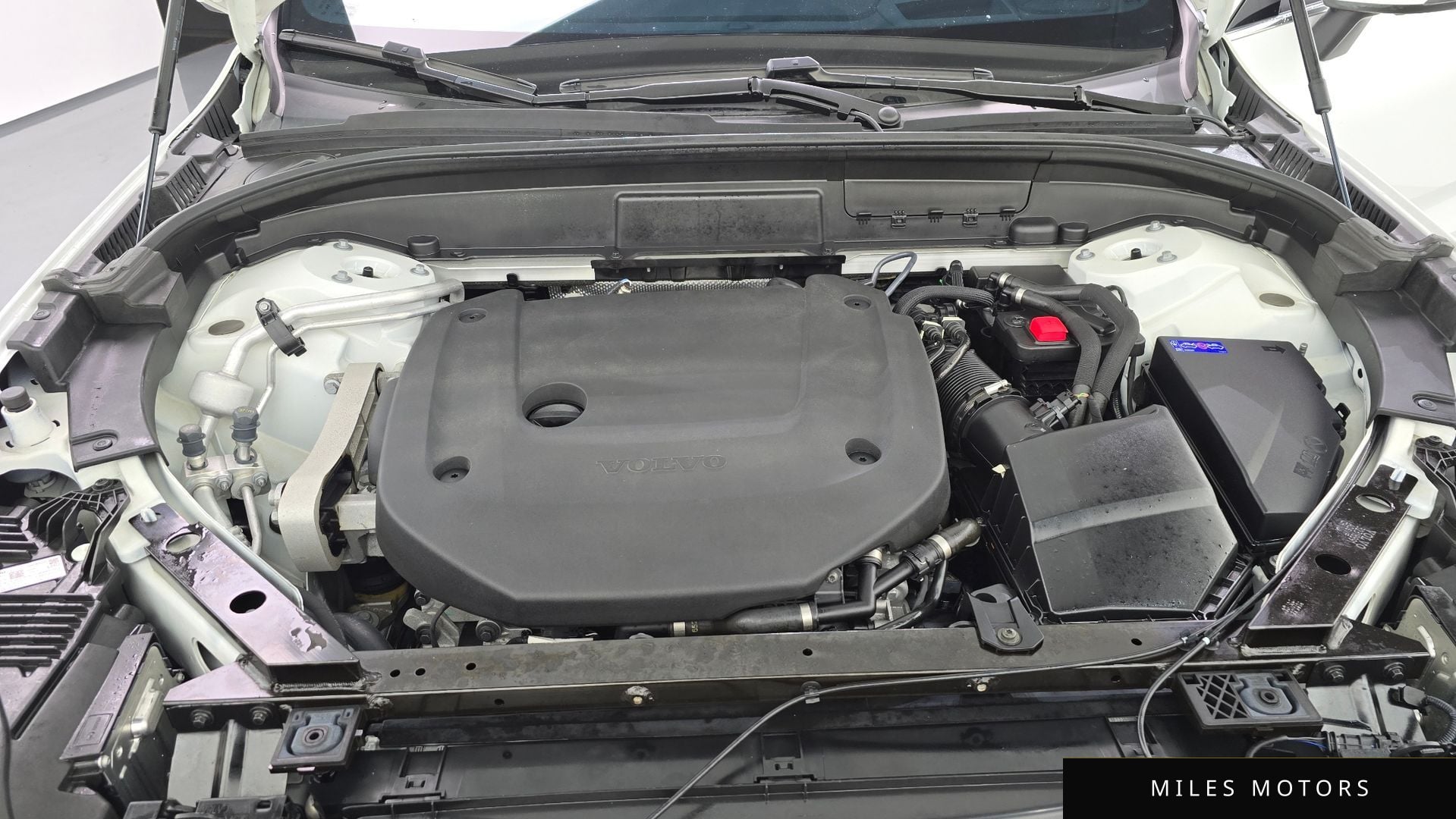 Volvo XC60 2024 — миниатюра 6