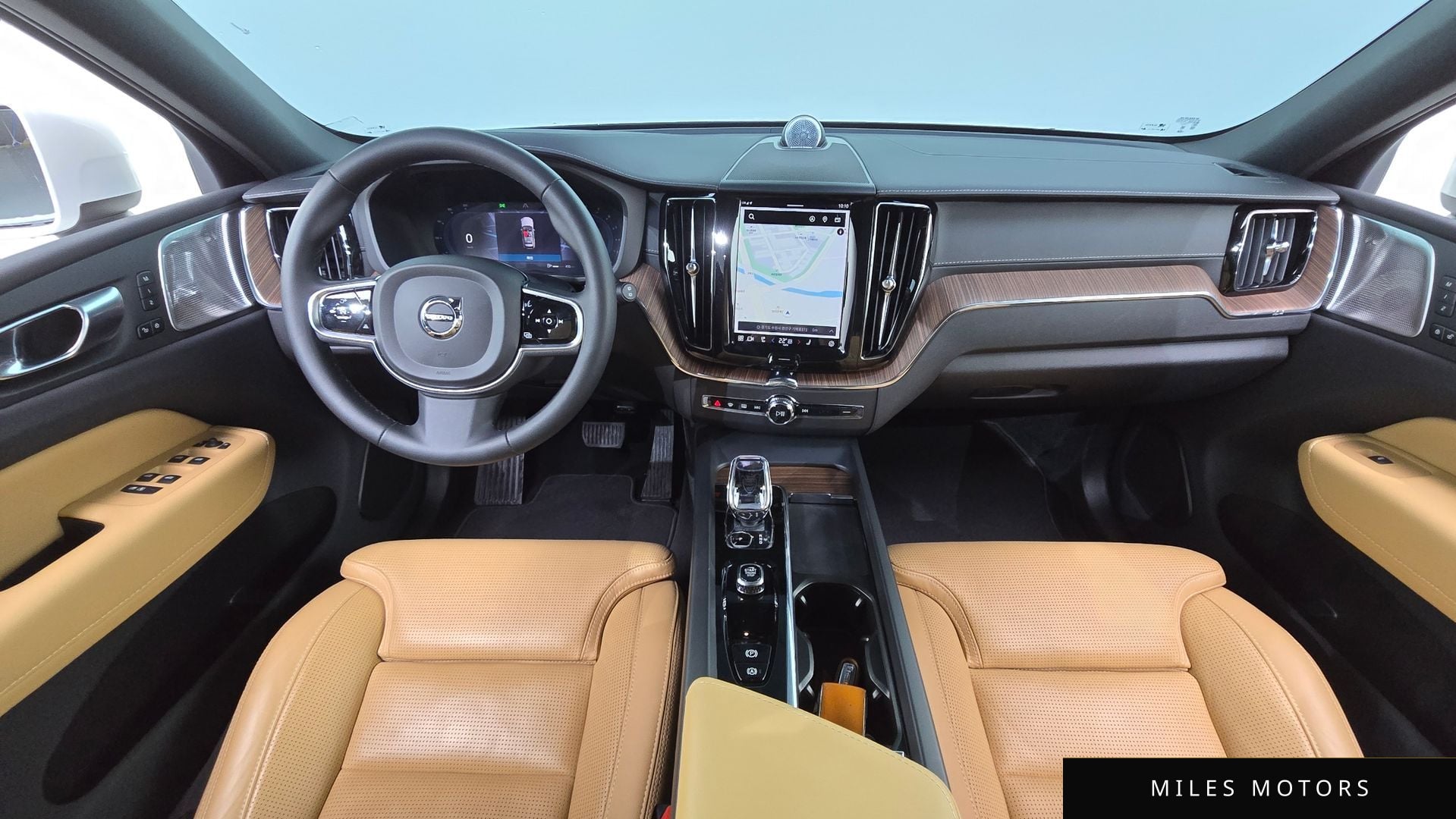 Volvo XC60 2024 — миниатюра 10