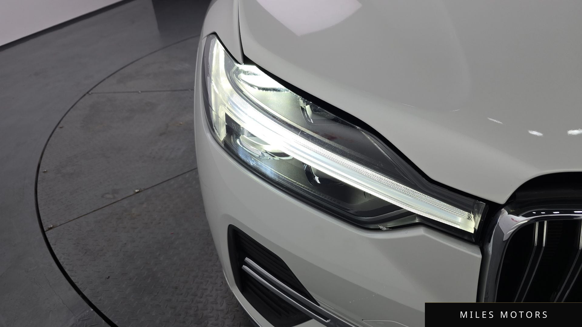 Volvo XC60 2024 — миниатюра 8