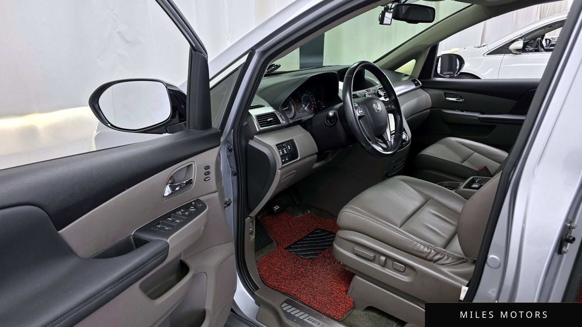 Honda Odyssey 2016 — миниатюра 10