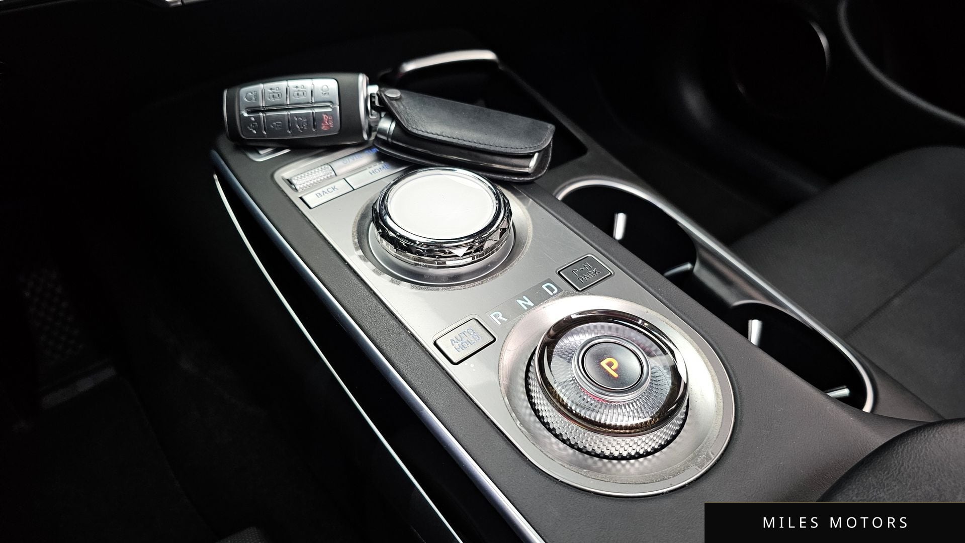 Genesis GV70 2023 — миниатюра 12