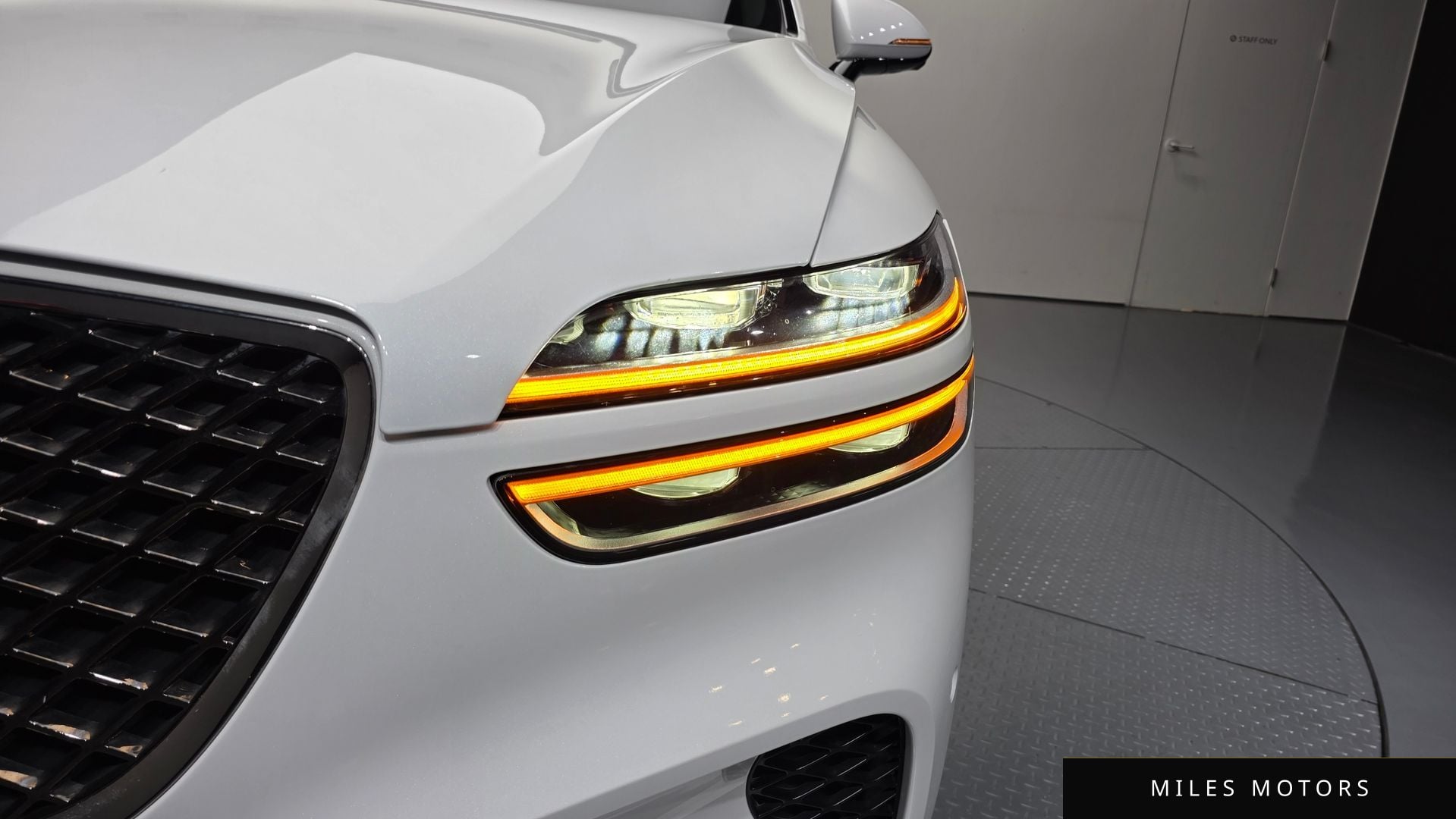 Genesis GV70 2023 — миниатюра 8