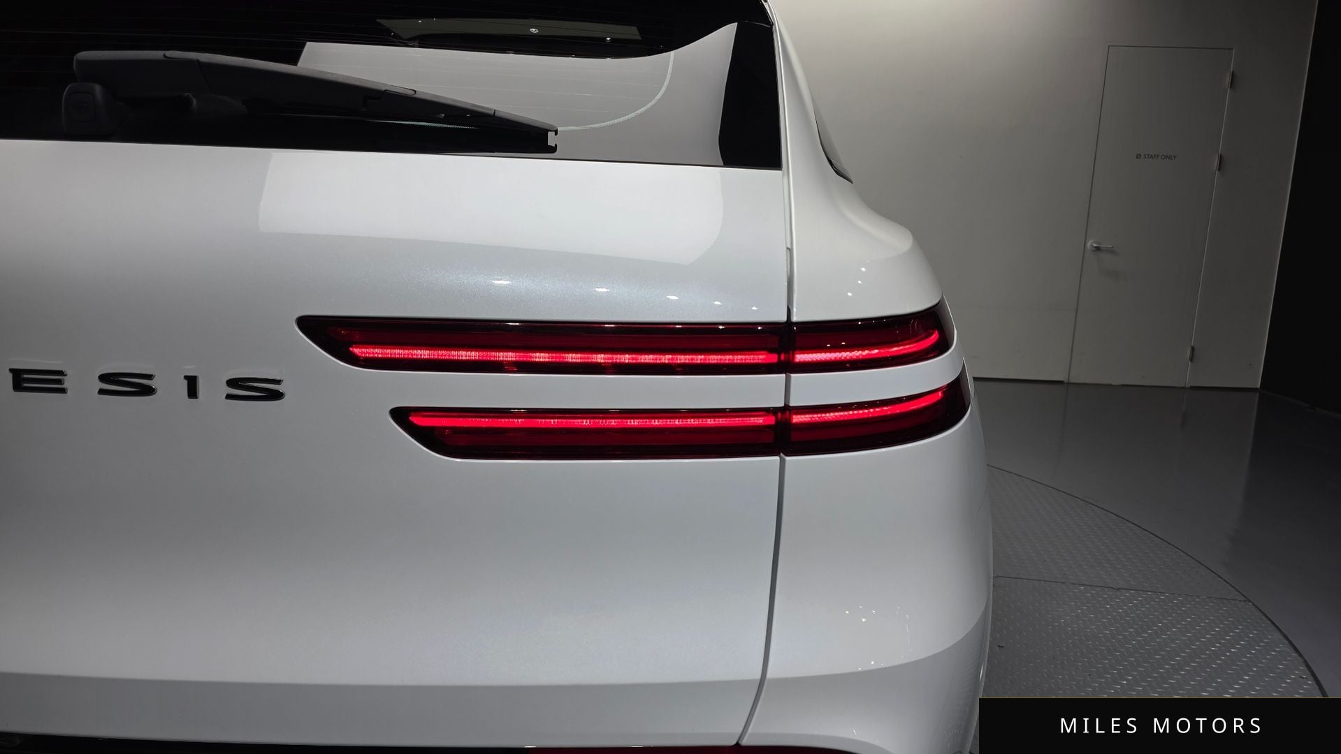 Genesis GV70 2023 — миниатюра 9
