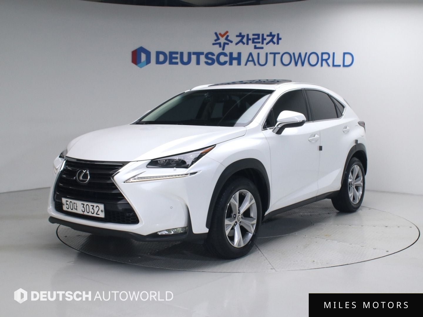 Лексус NX200t 2015 — фото 1 из 12