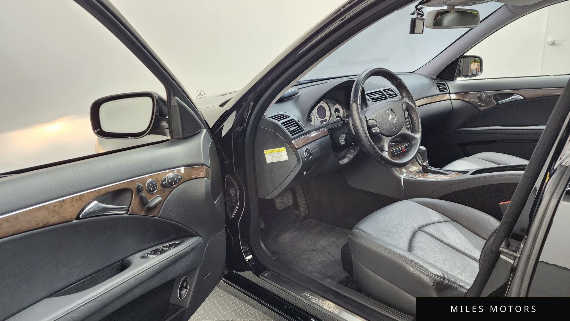 Mercedes-Benz E-Class W211 2009 — миниатюра 10