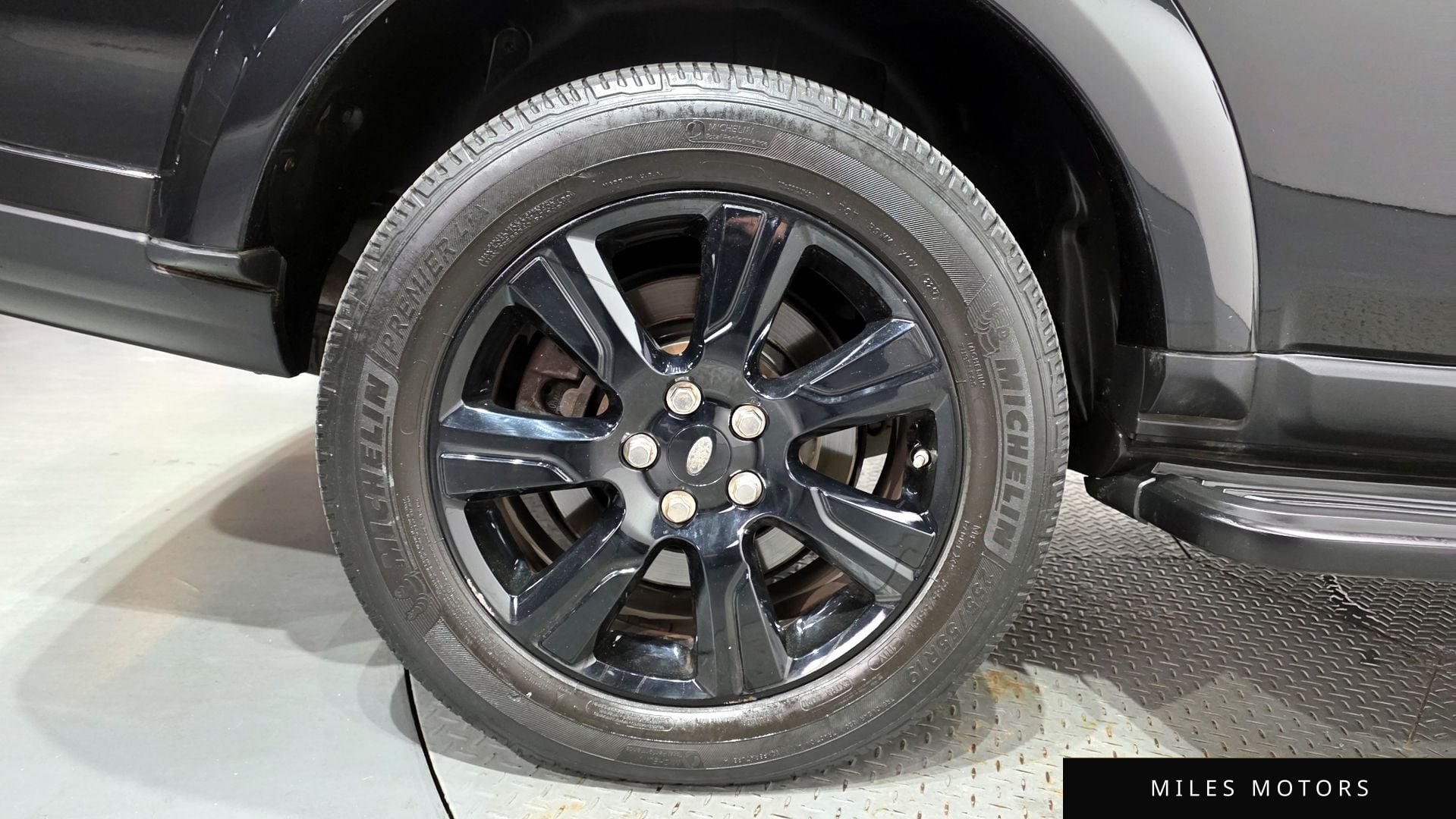 Land Rover Discovery 2015 — миниатюра 4