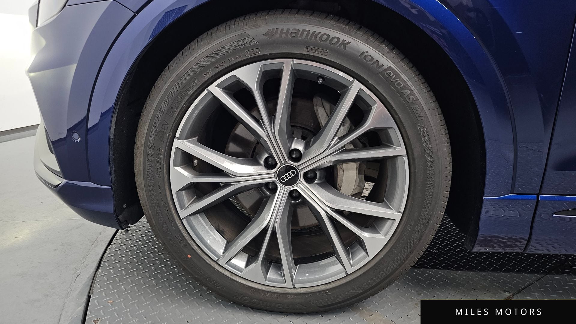 Audi Q8 (4M) 2022 — миниатюра 6