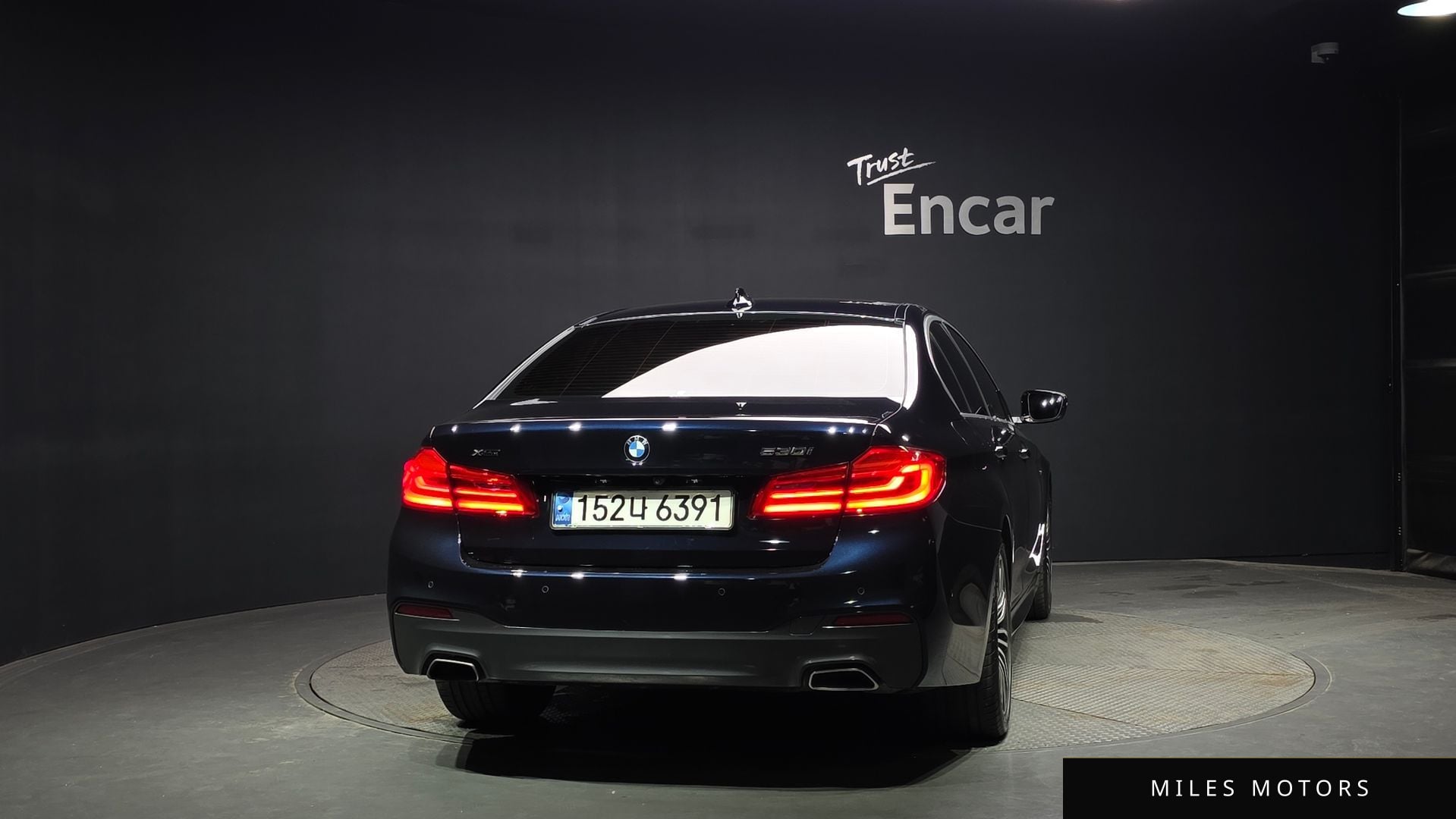 BMW 5 Series (G30) 2020 — миниатюра 4