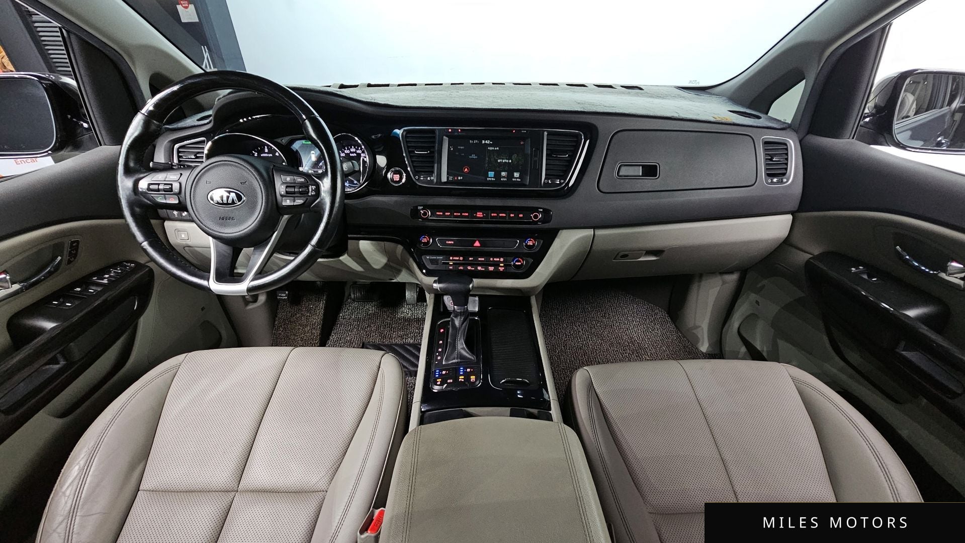 Kia Canival 2018 — миниатюра 10