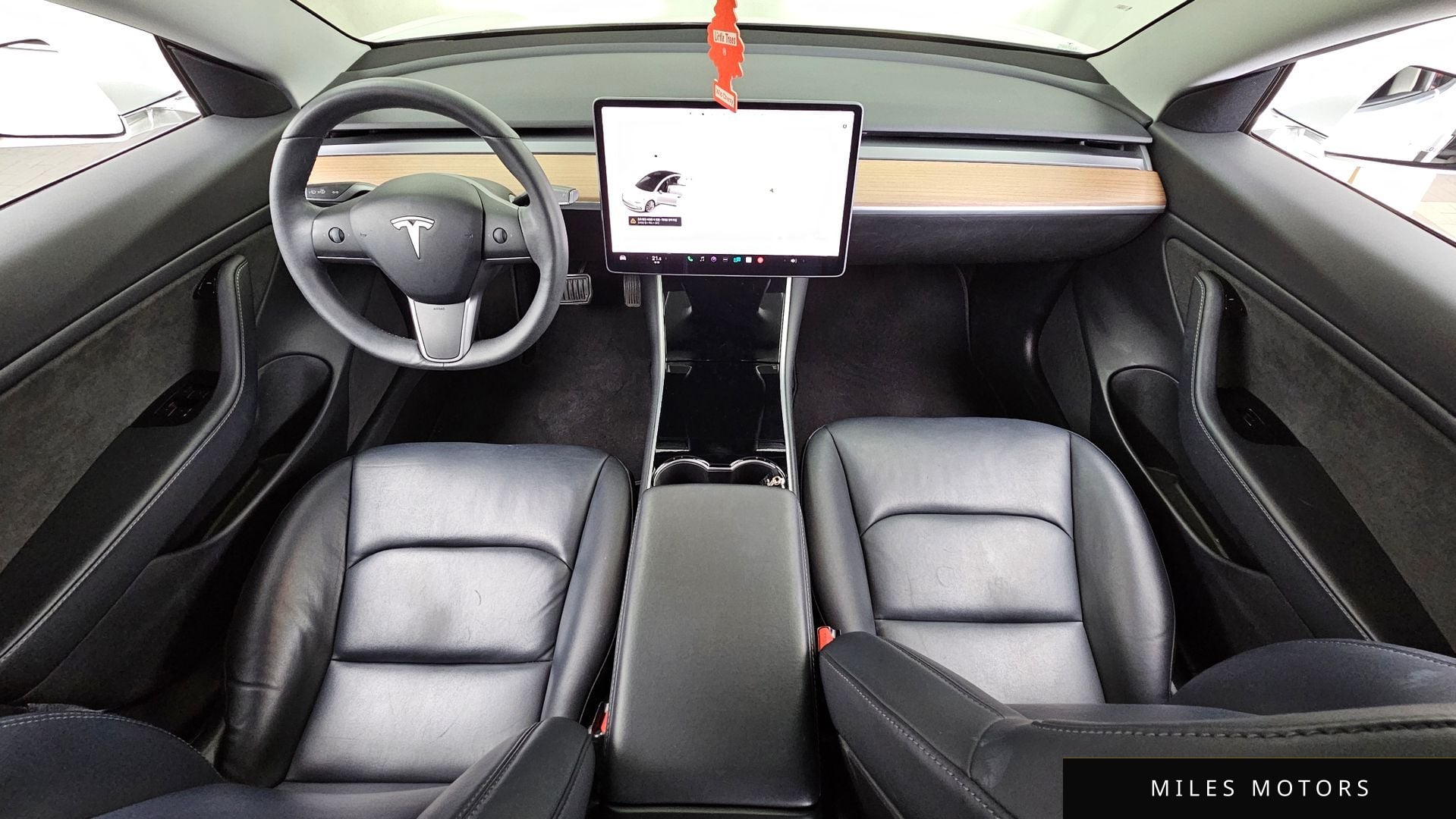 Tesla Model 3 2020 — миниатюра 7