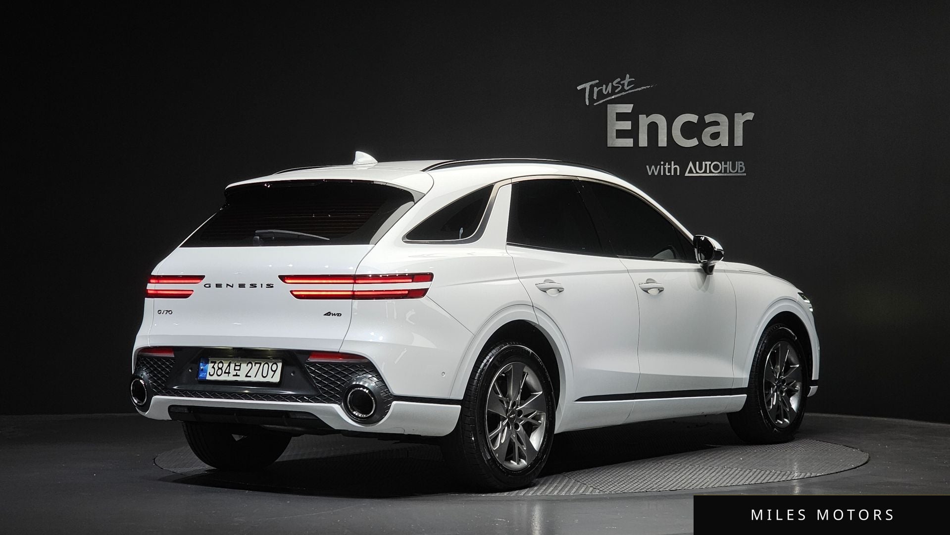 Genesis GV70 2021 — миниатюра 2