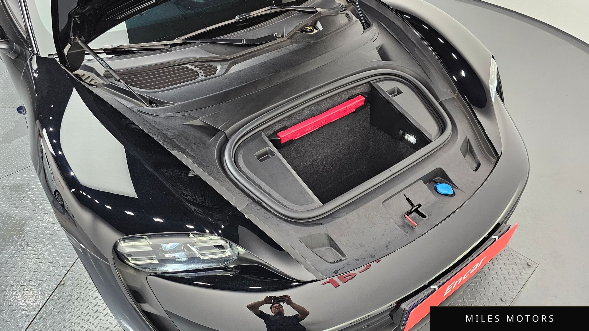 Porsche Taycan 2022 — миниатюра 6